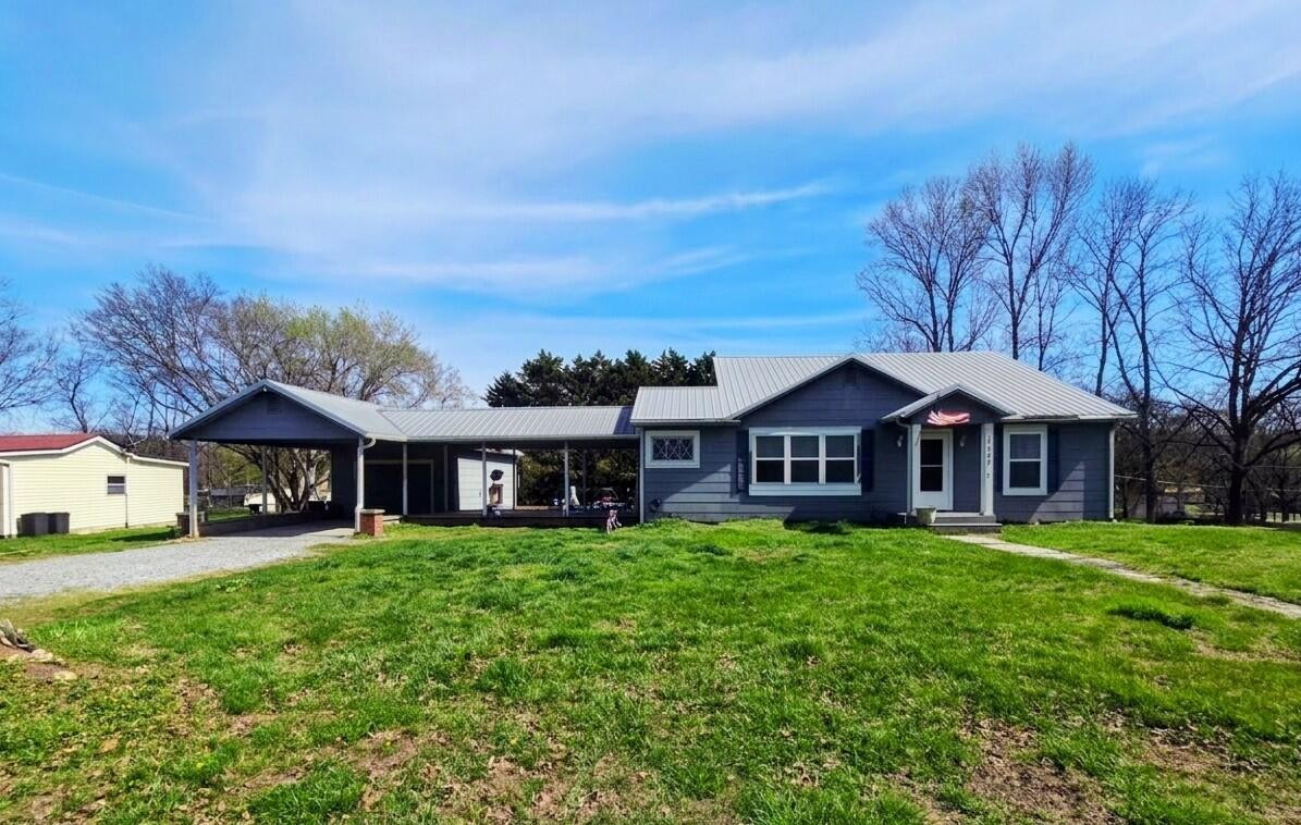 17986 State Highway 58, N Property Photo 1