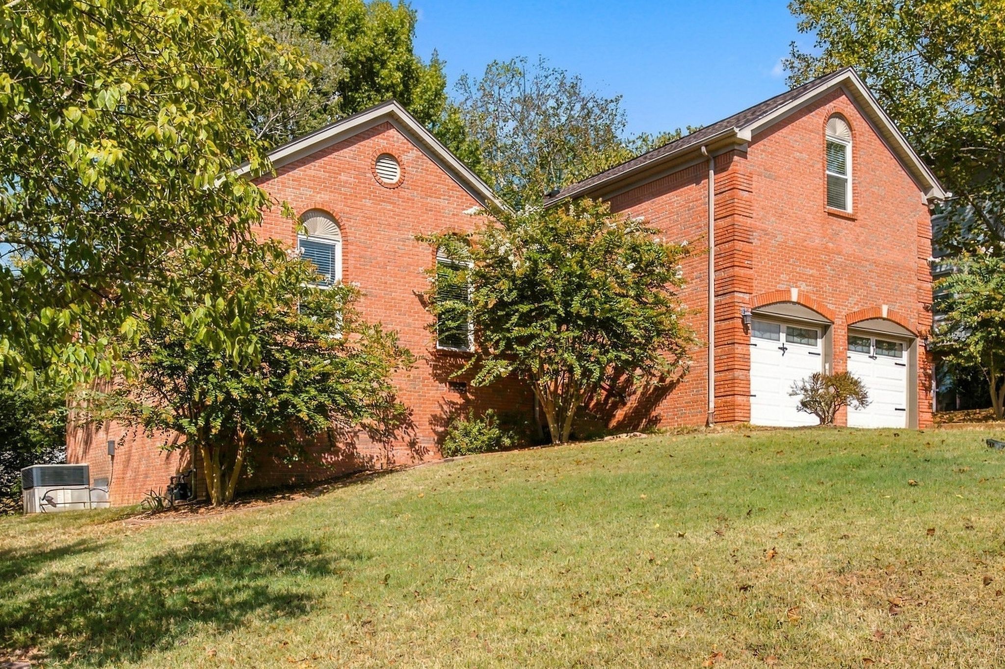 122 Mansker Park Dr Property Photo 3