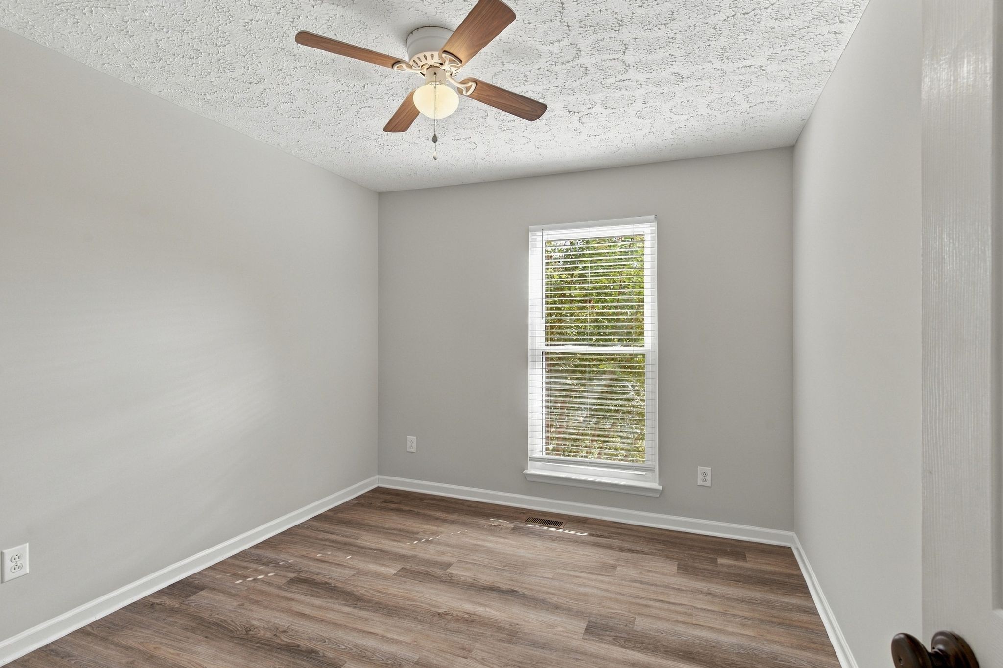 122 Mansker Park Dr Property Photo 23