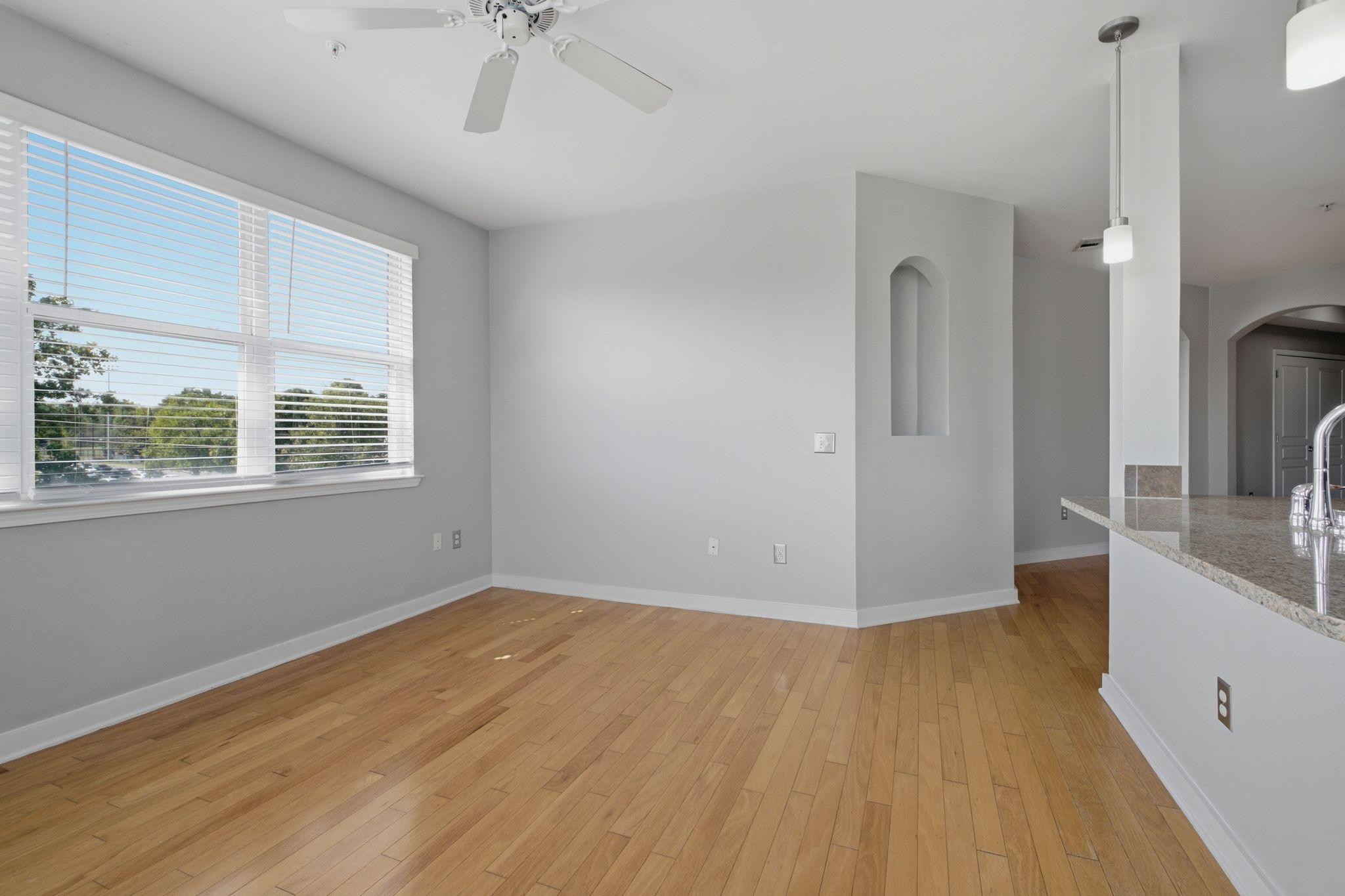 3000 Vanderbilt Pl Property Photo 14