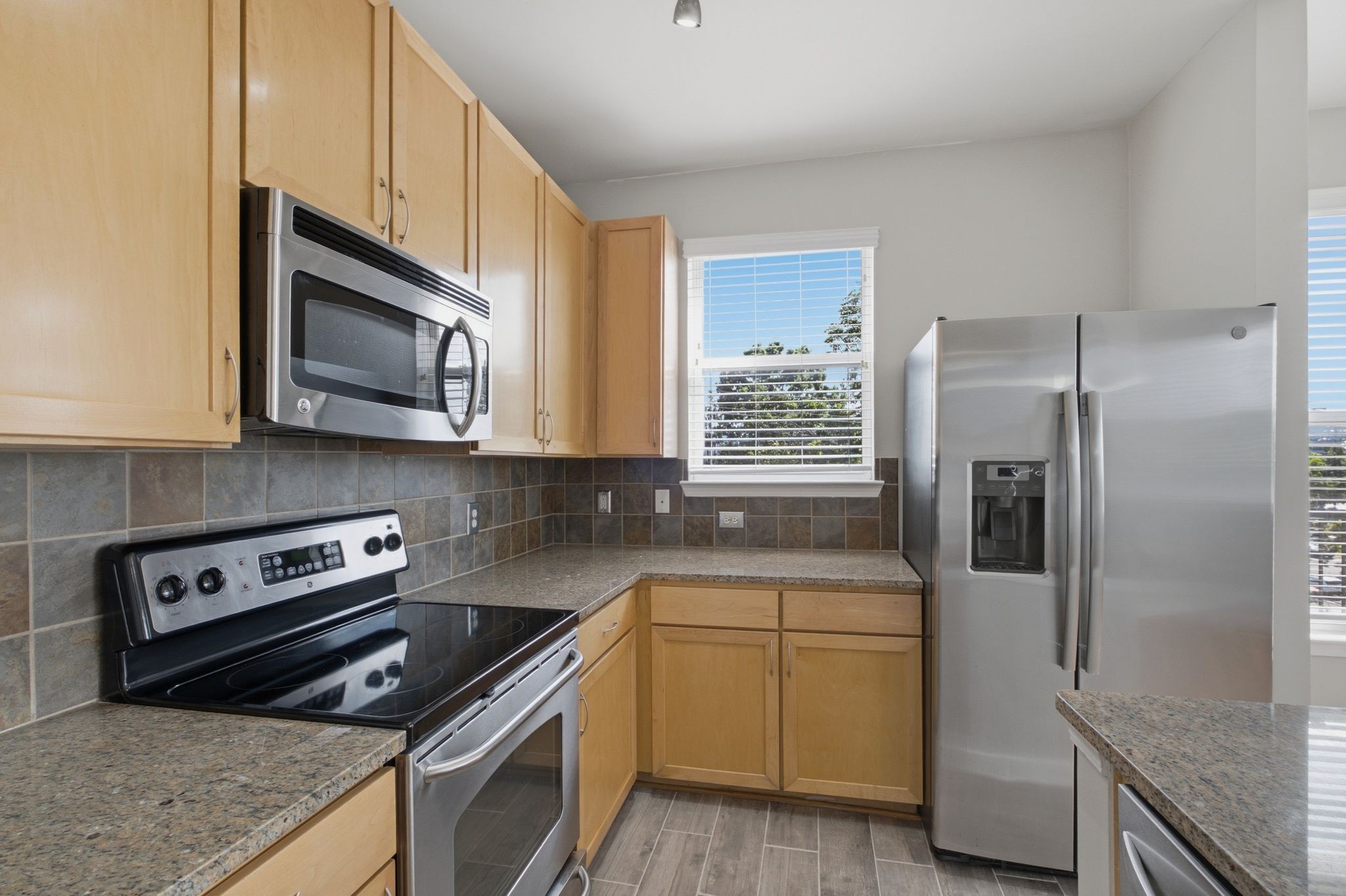 3000 Vanderbilt Pl Property Photo 19