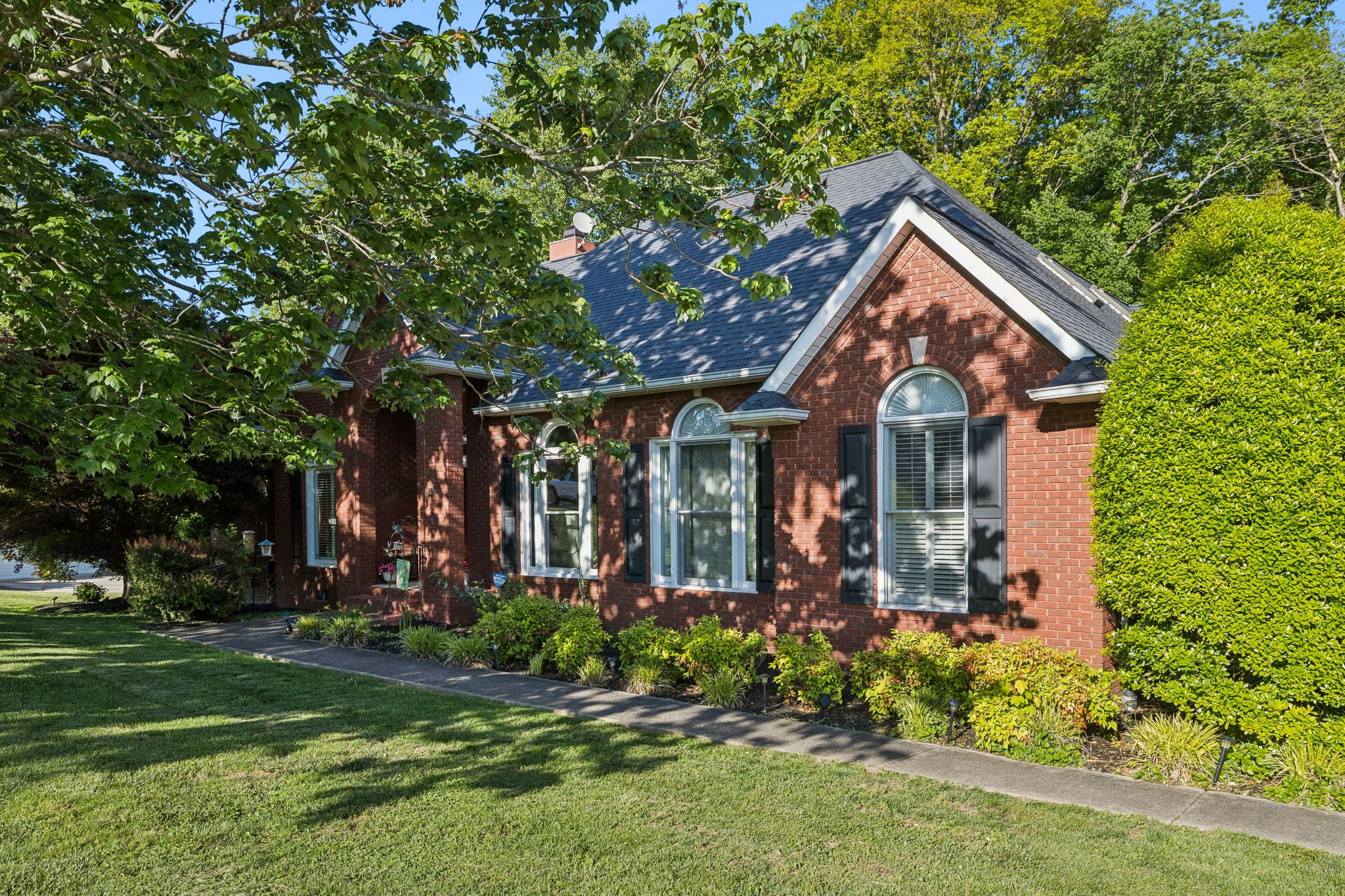 46 Deerfield Ct Property Photo 1
