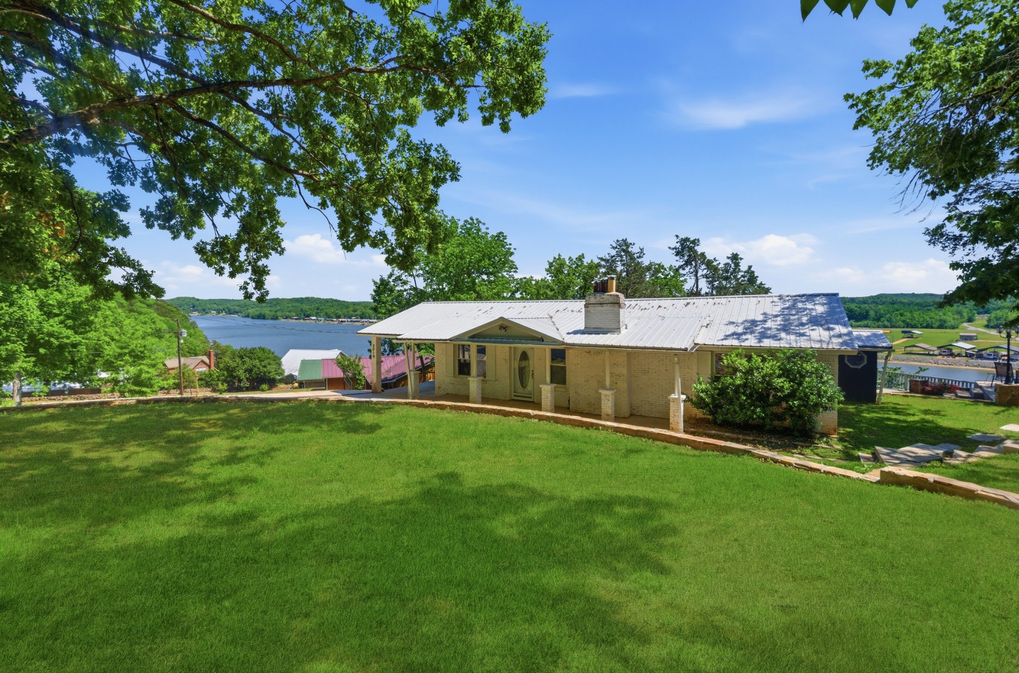 2019 Cedar Bluff Dr Property Photo 1