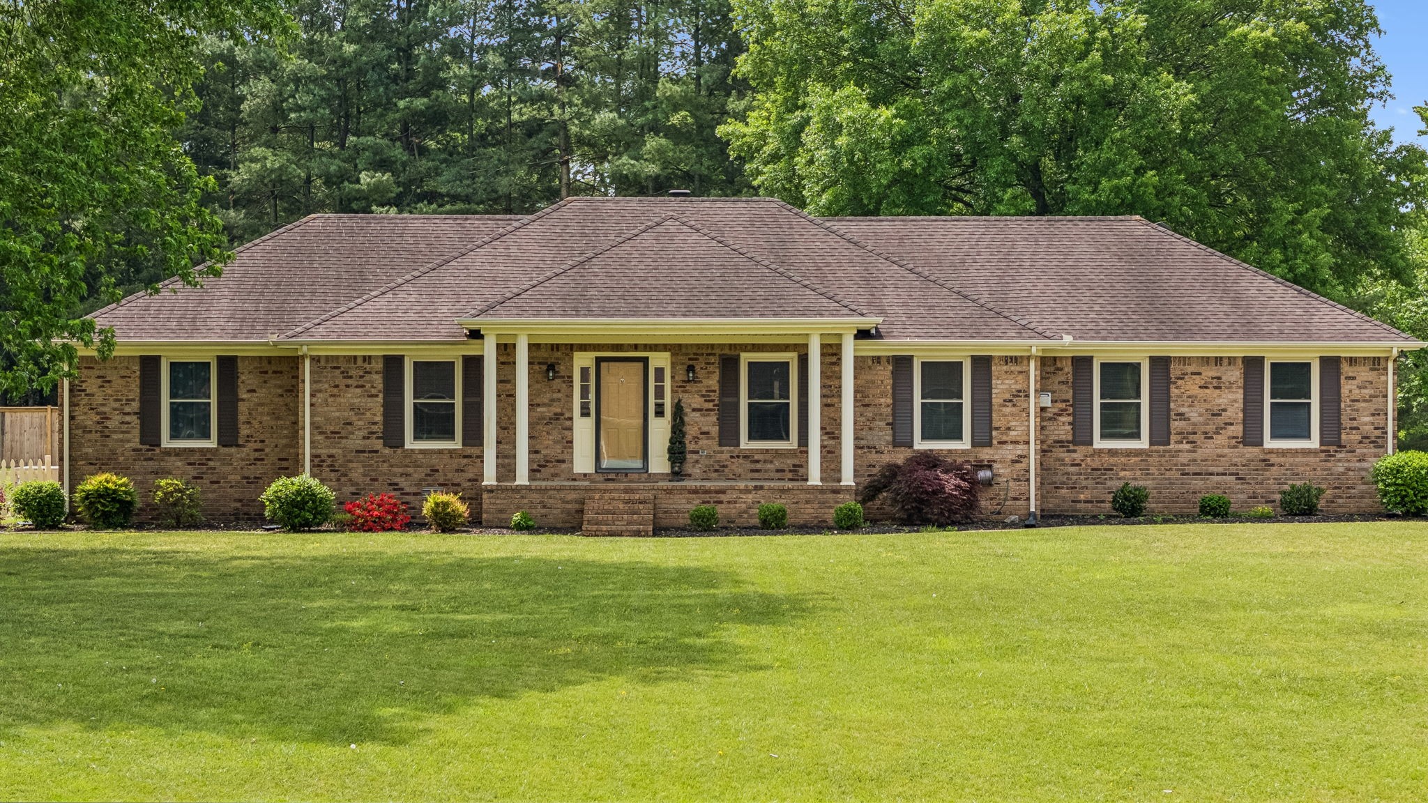 2104 Red Mile Rd
