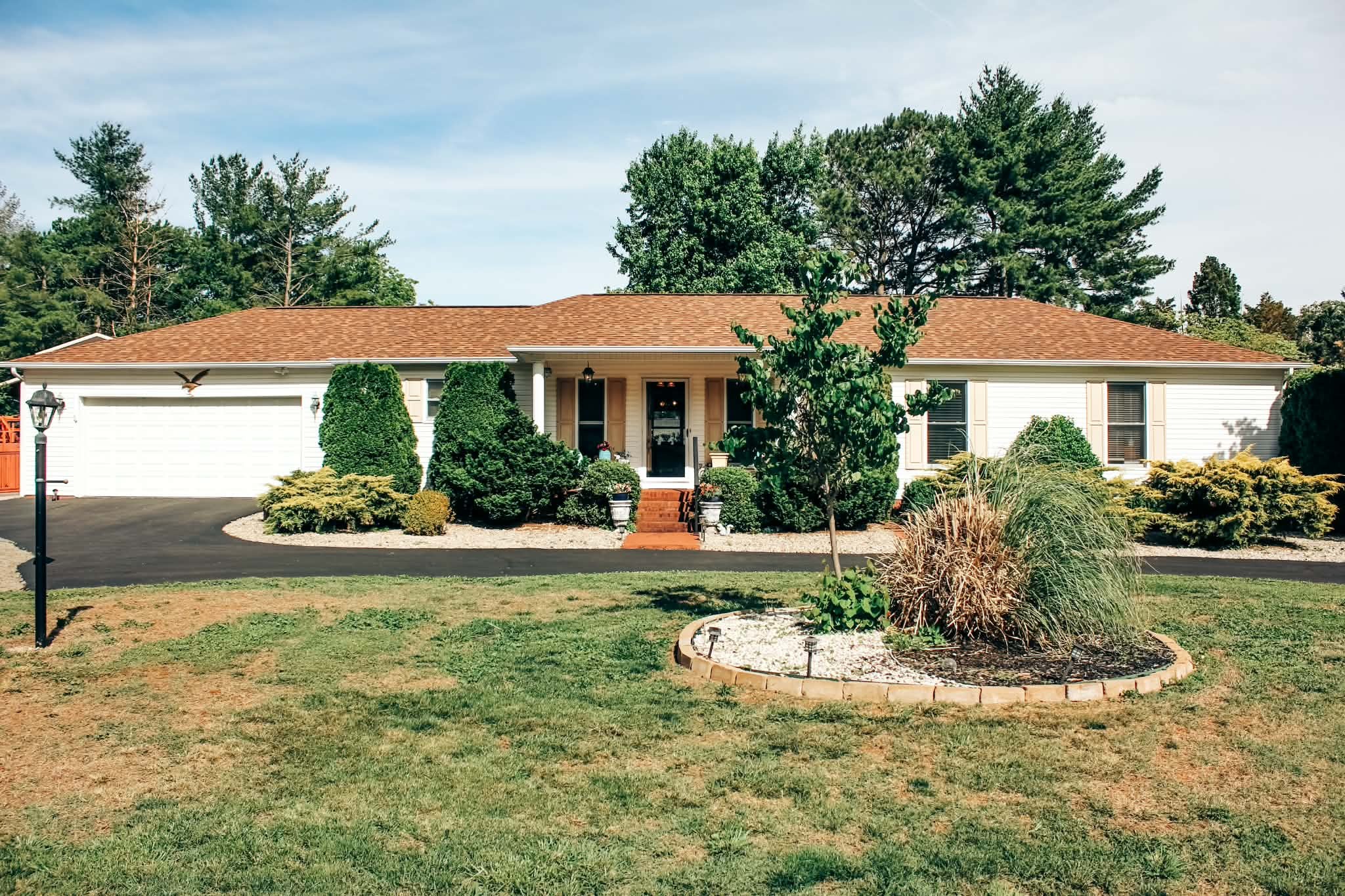 67 Lake Ln