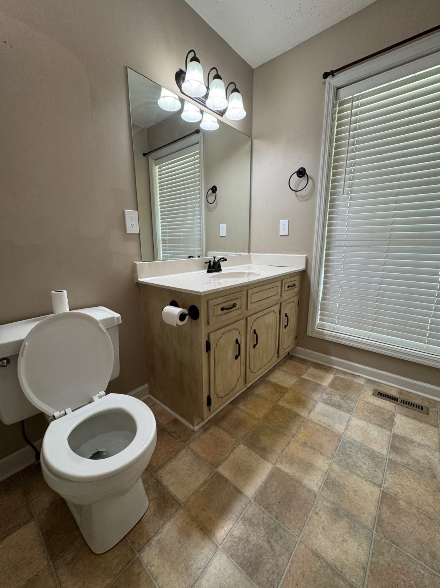 3594 Oak Grove Rd Property Photo 30