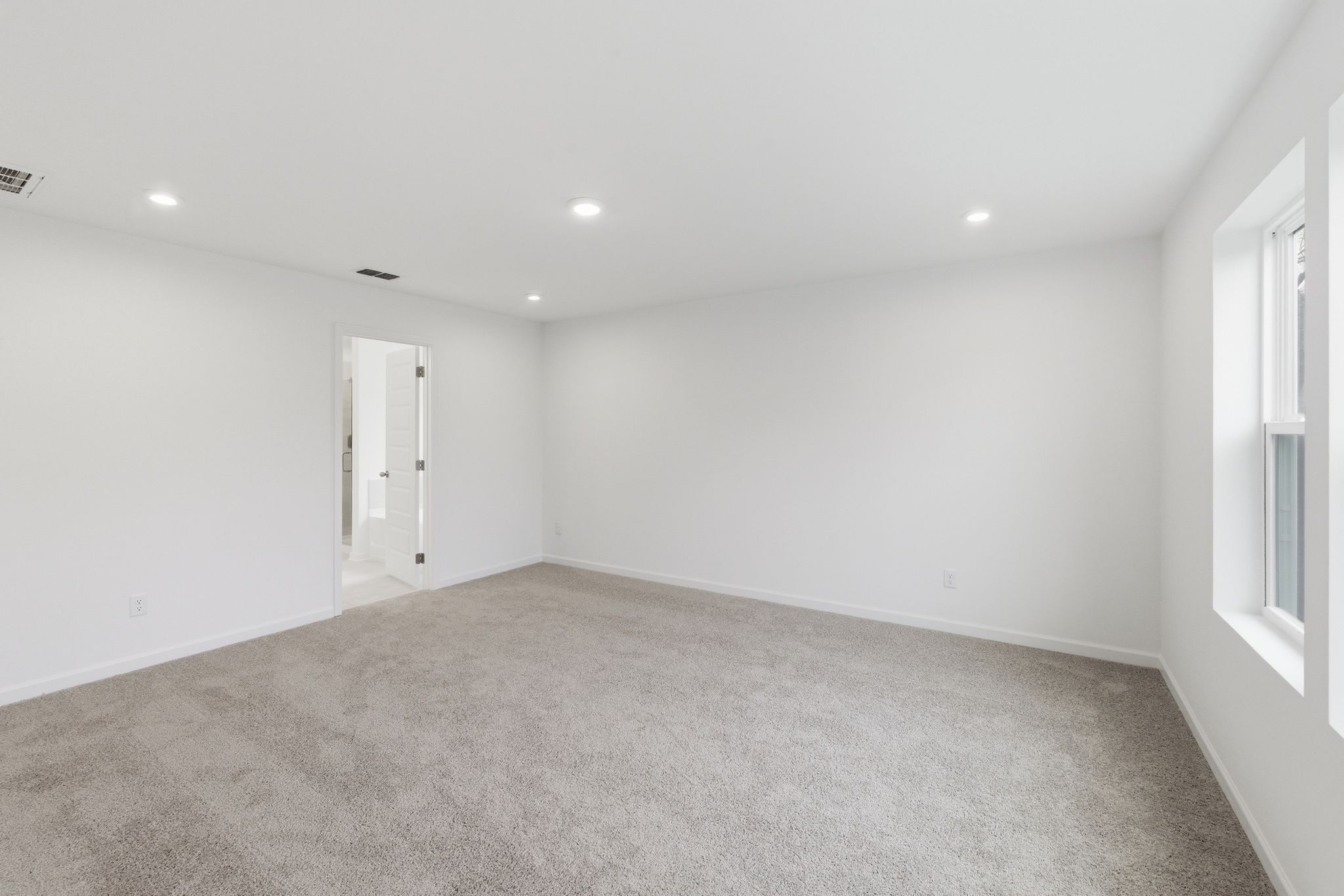 603 Godwin Ct Property Photo 15