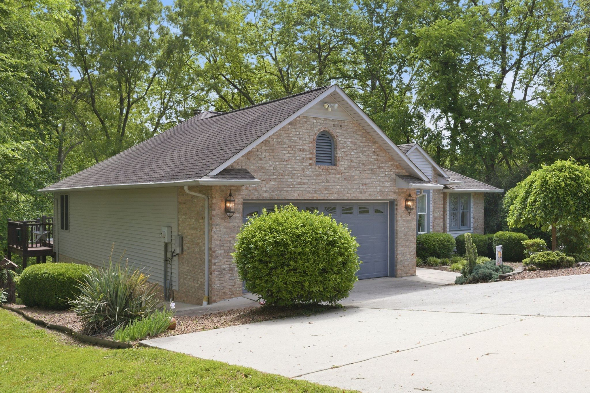 106 Clearview Cir Property Photo 1