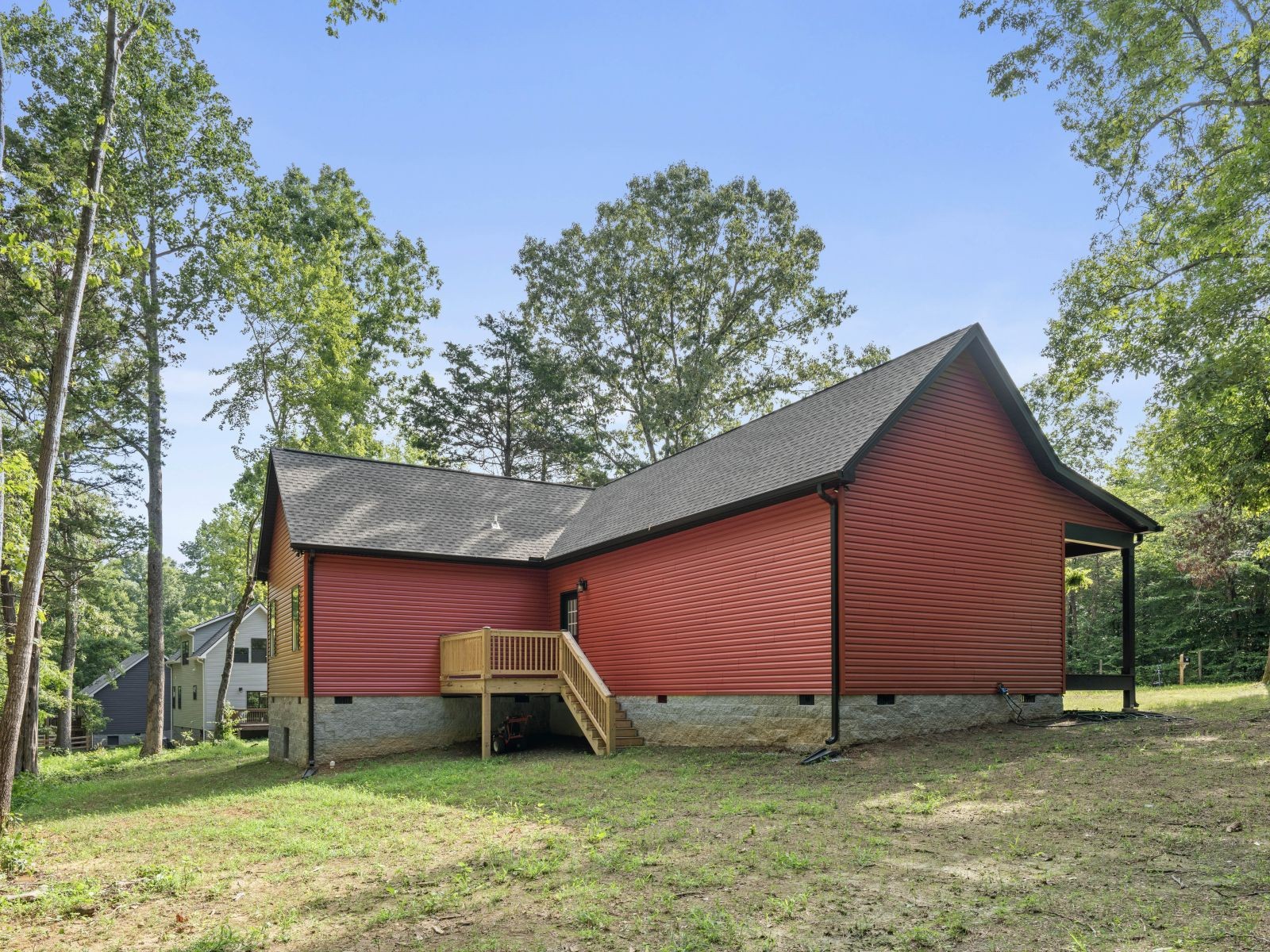 130 Deerwood Ct Property Photo 4