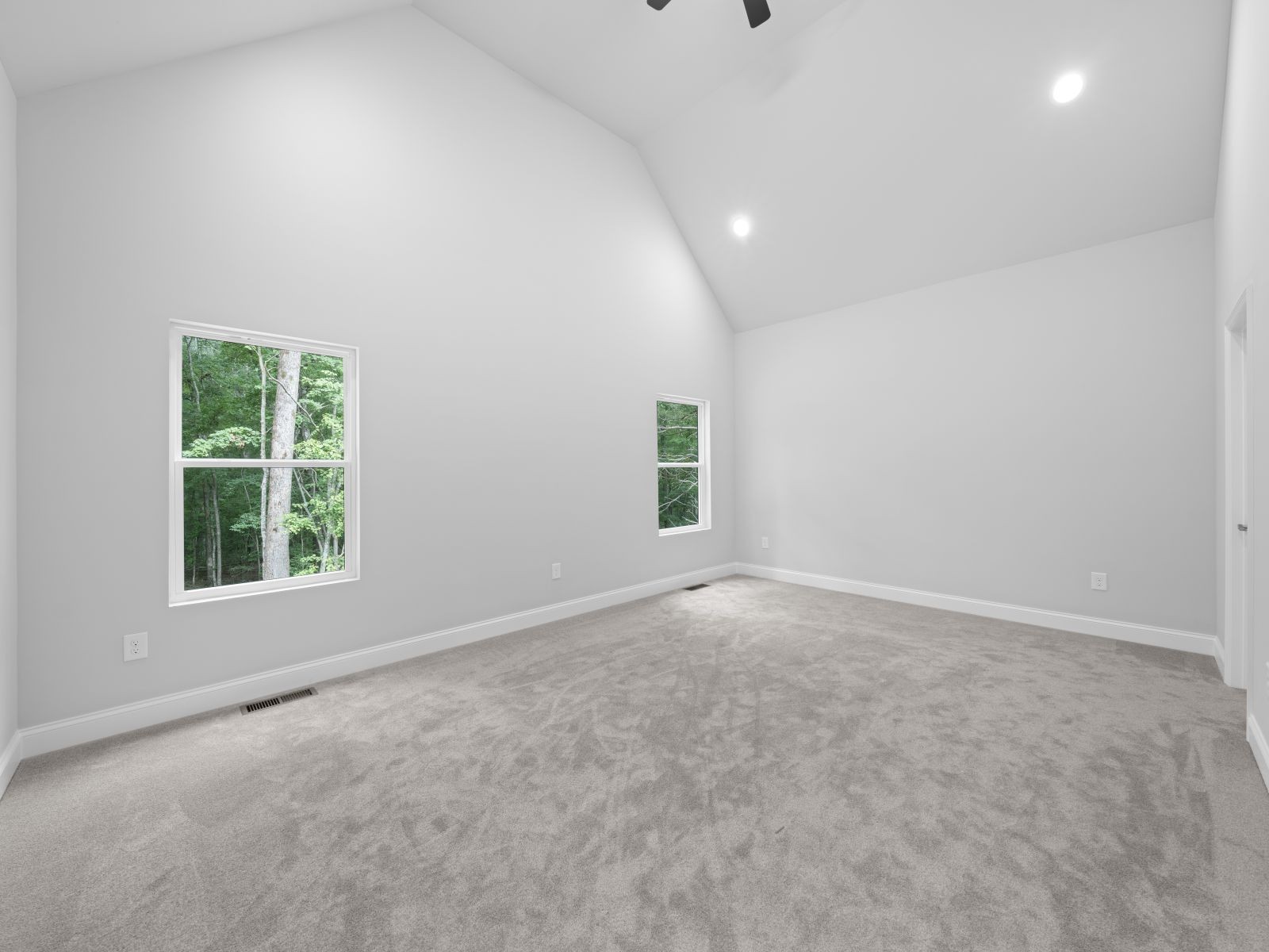130 Deerwood Ct Property Photo 12