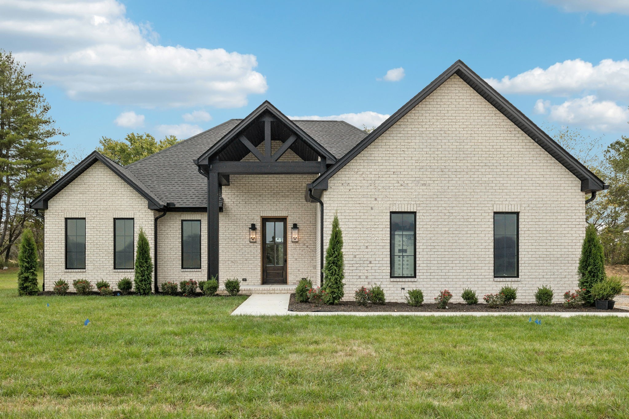 375 Chestnut Oak Avenue Property Photo 1