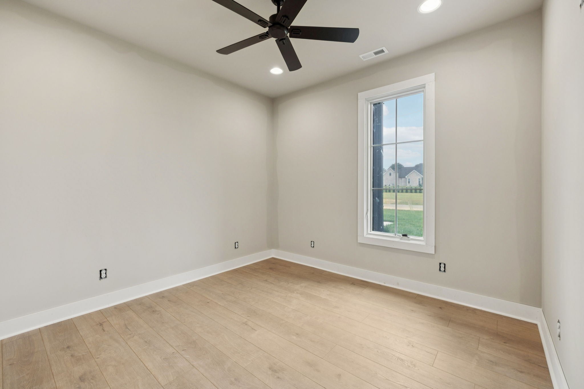 375 Chestnut Oak Avenue Property Photo 20