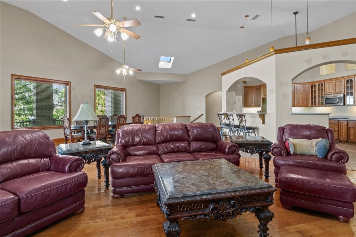 867 River Oaks Dr Property Photo 11