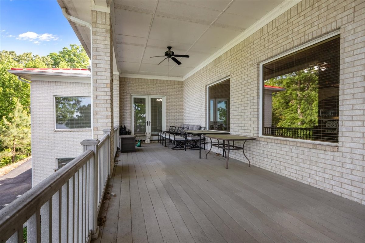 867 River Oaks Dr Property Photo 23