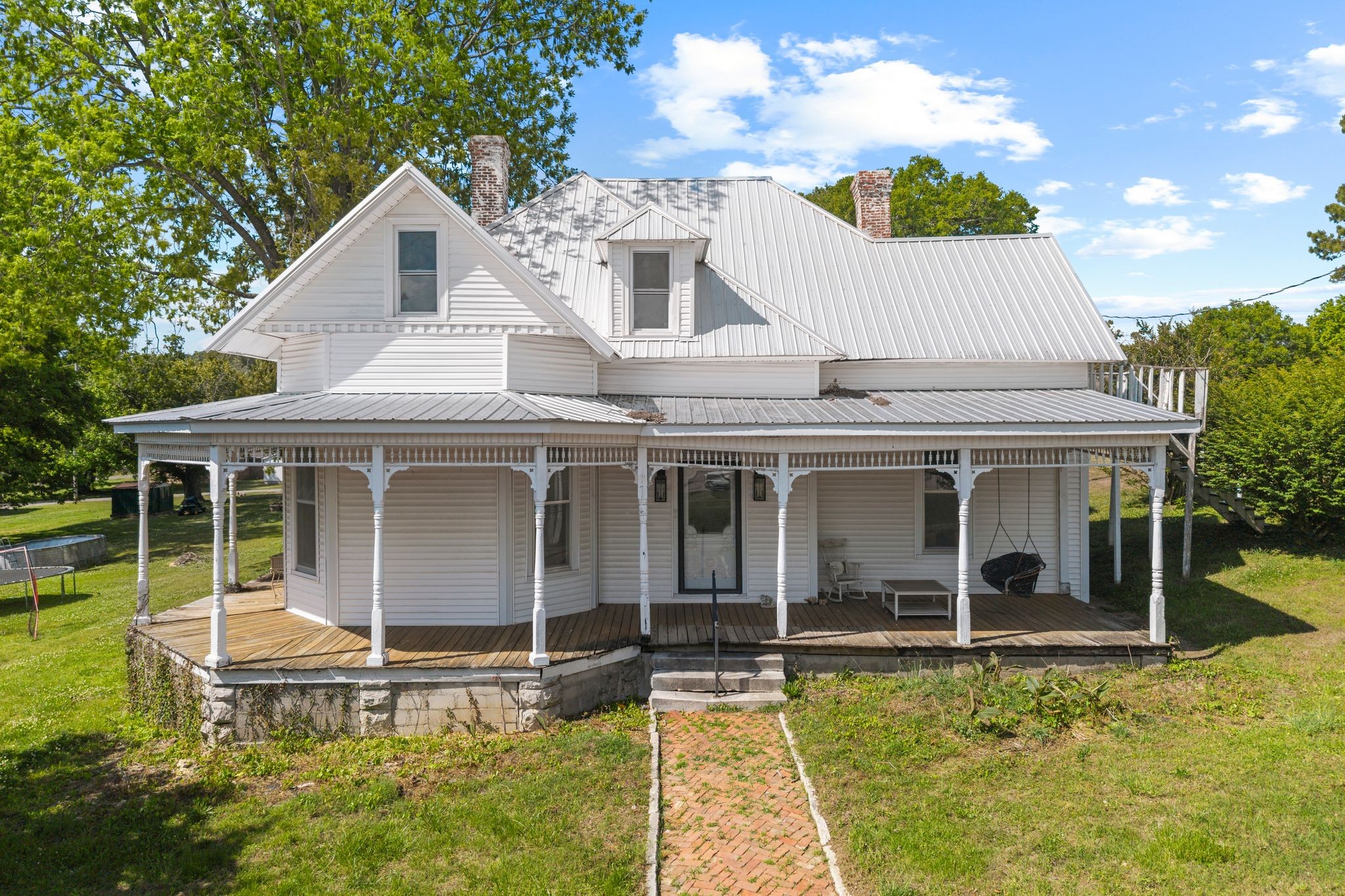 1851 Main St Property Photo 1