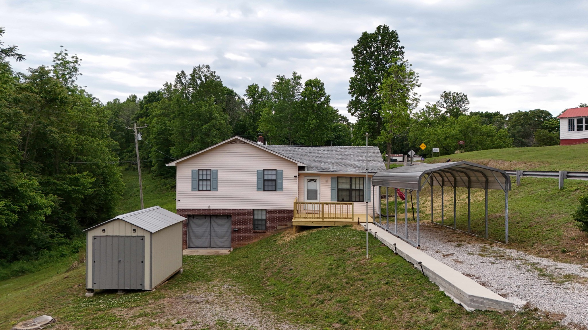 1825 Free Hill Rd Property Photo 1
