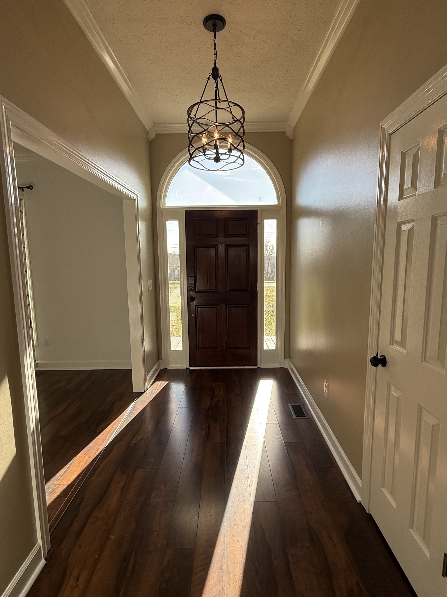 705 Cooks Hill Ct Property Photo 3
