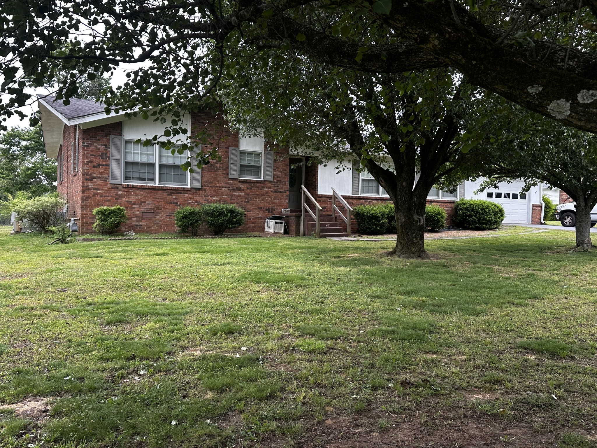 1580 Branch Drive Property Photo 4