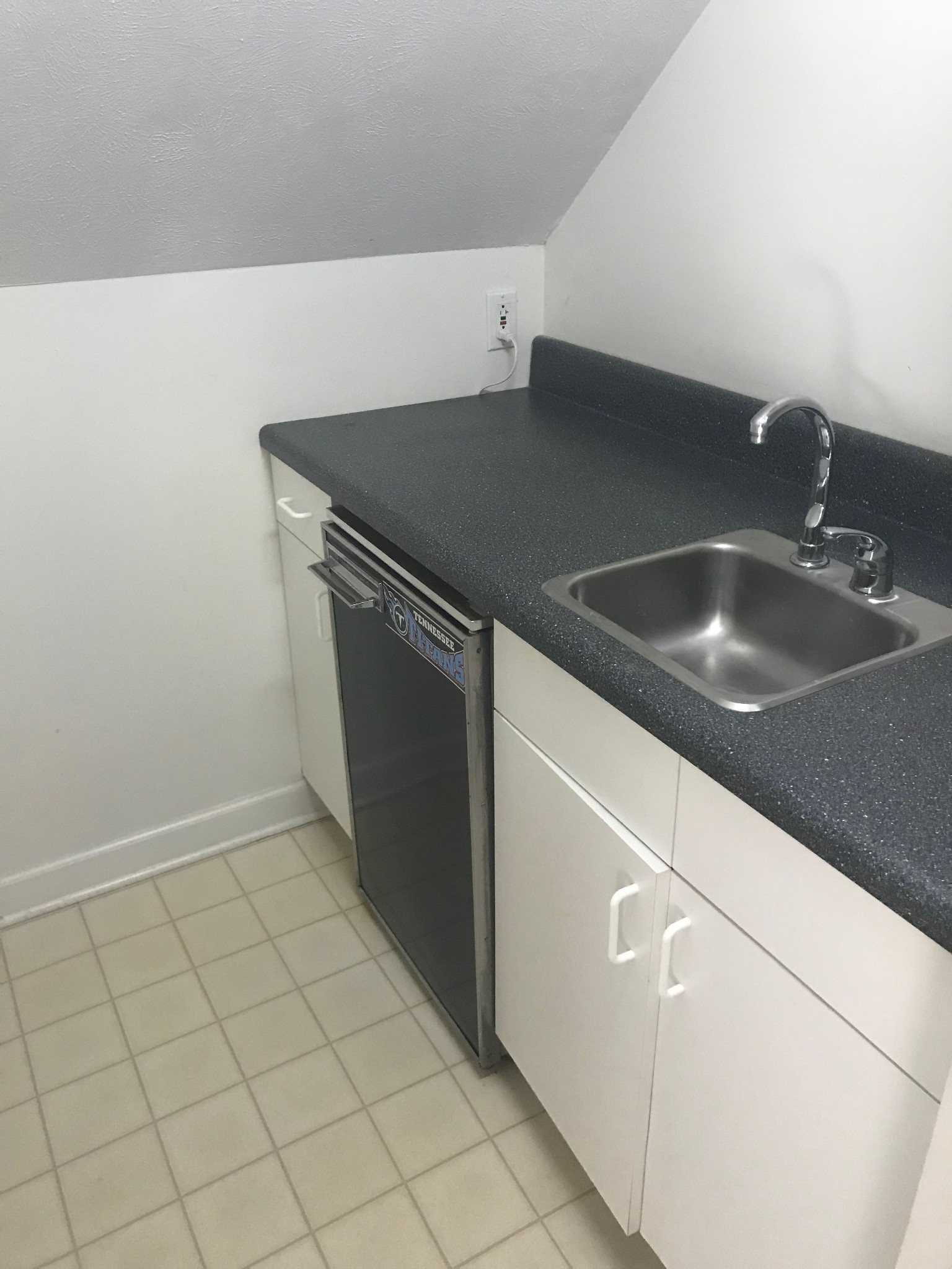 615 Napoleon Ave Property Photo 10