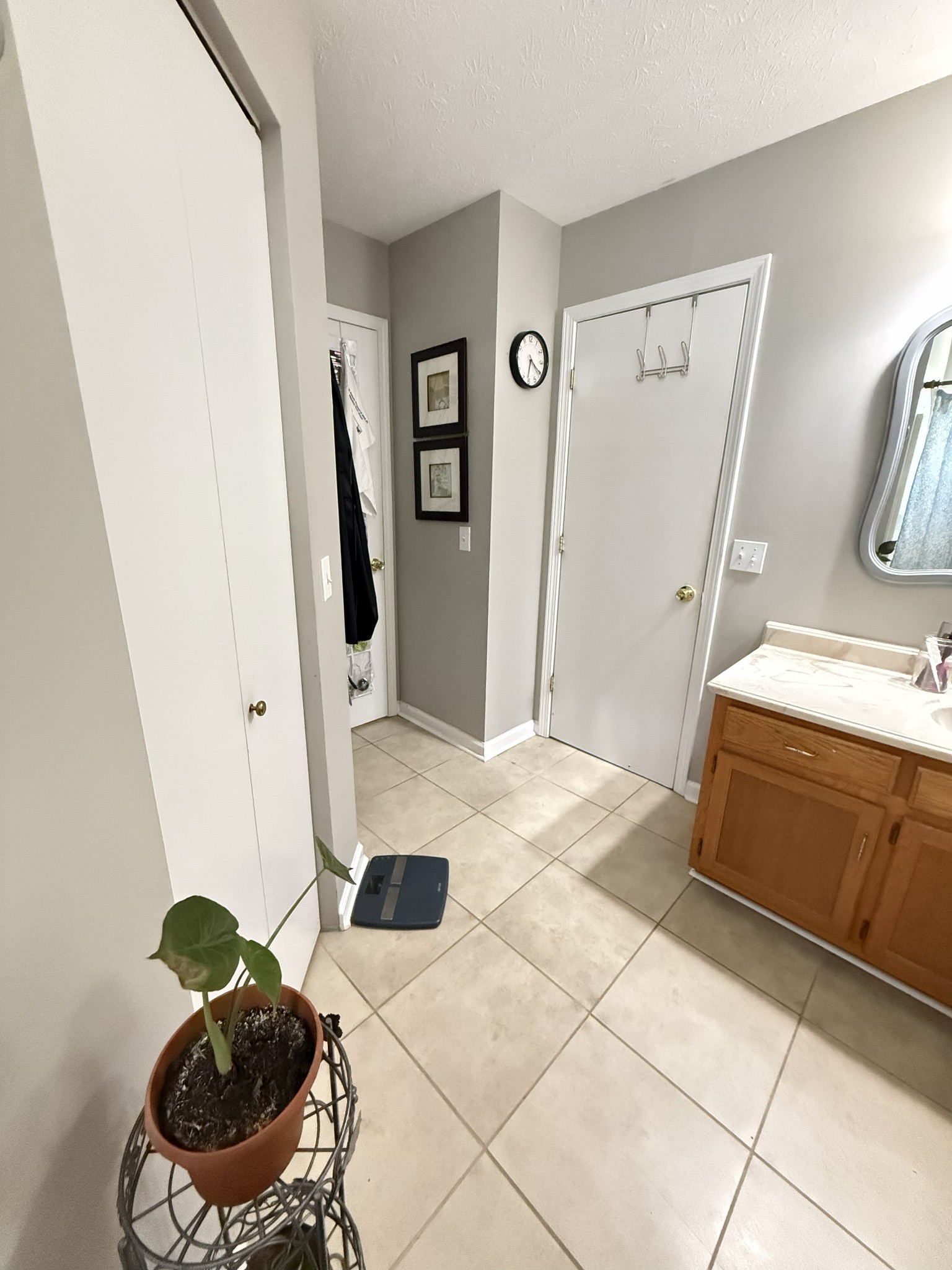 4040 Farmingham Woods Dr Property Photo 25