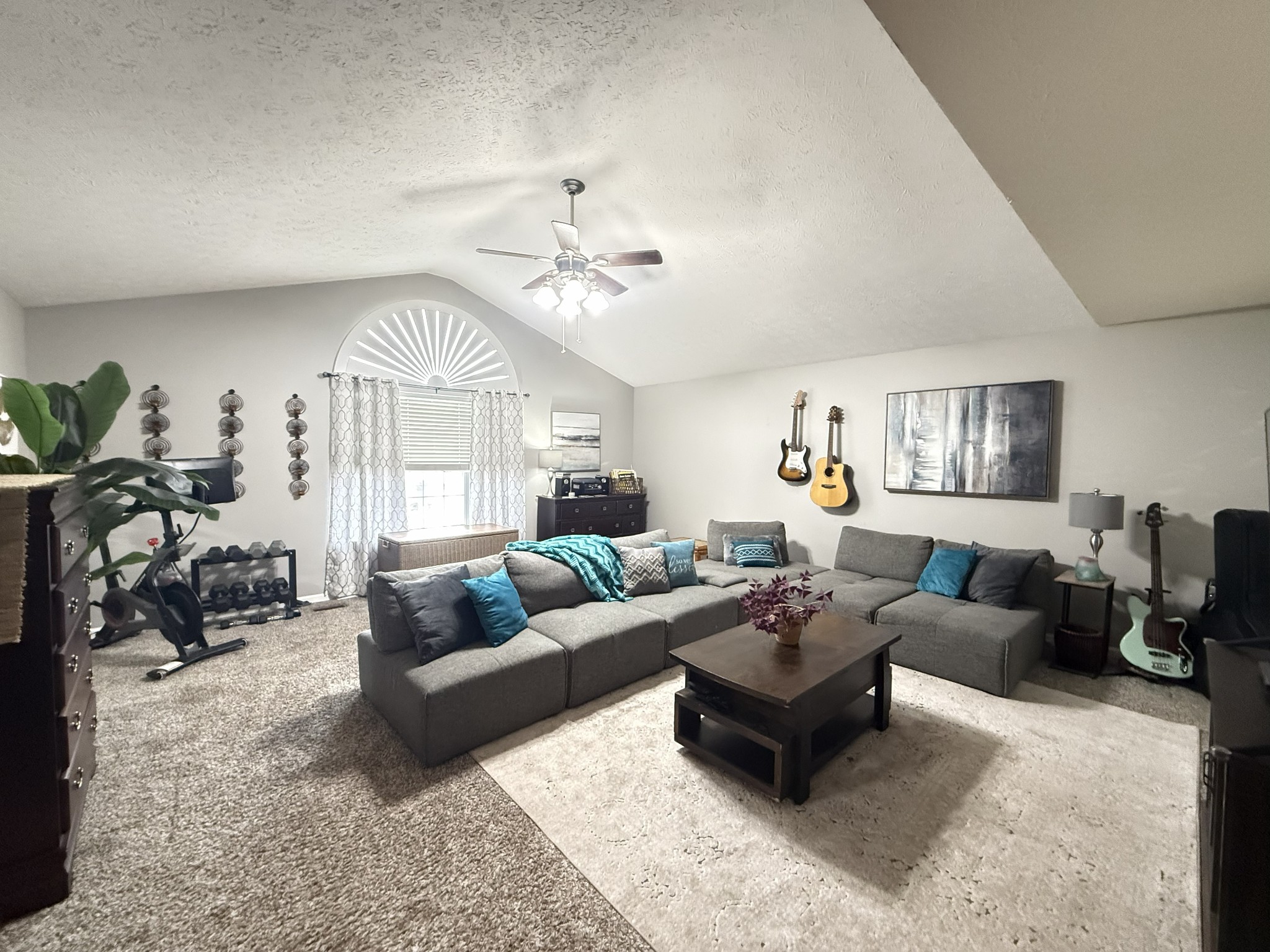 4040 Farmingham Woods Dr Property Photo 28