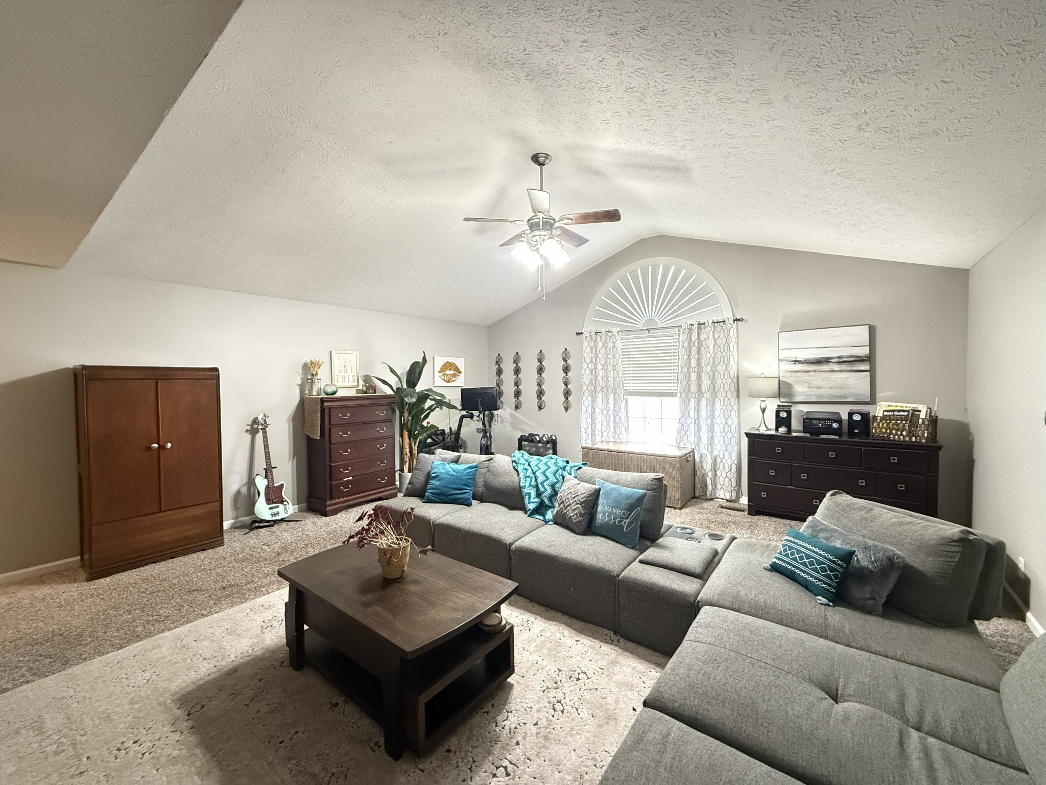 4040 Farmingham Woods Dr Property Photo 29
