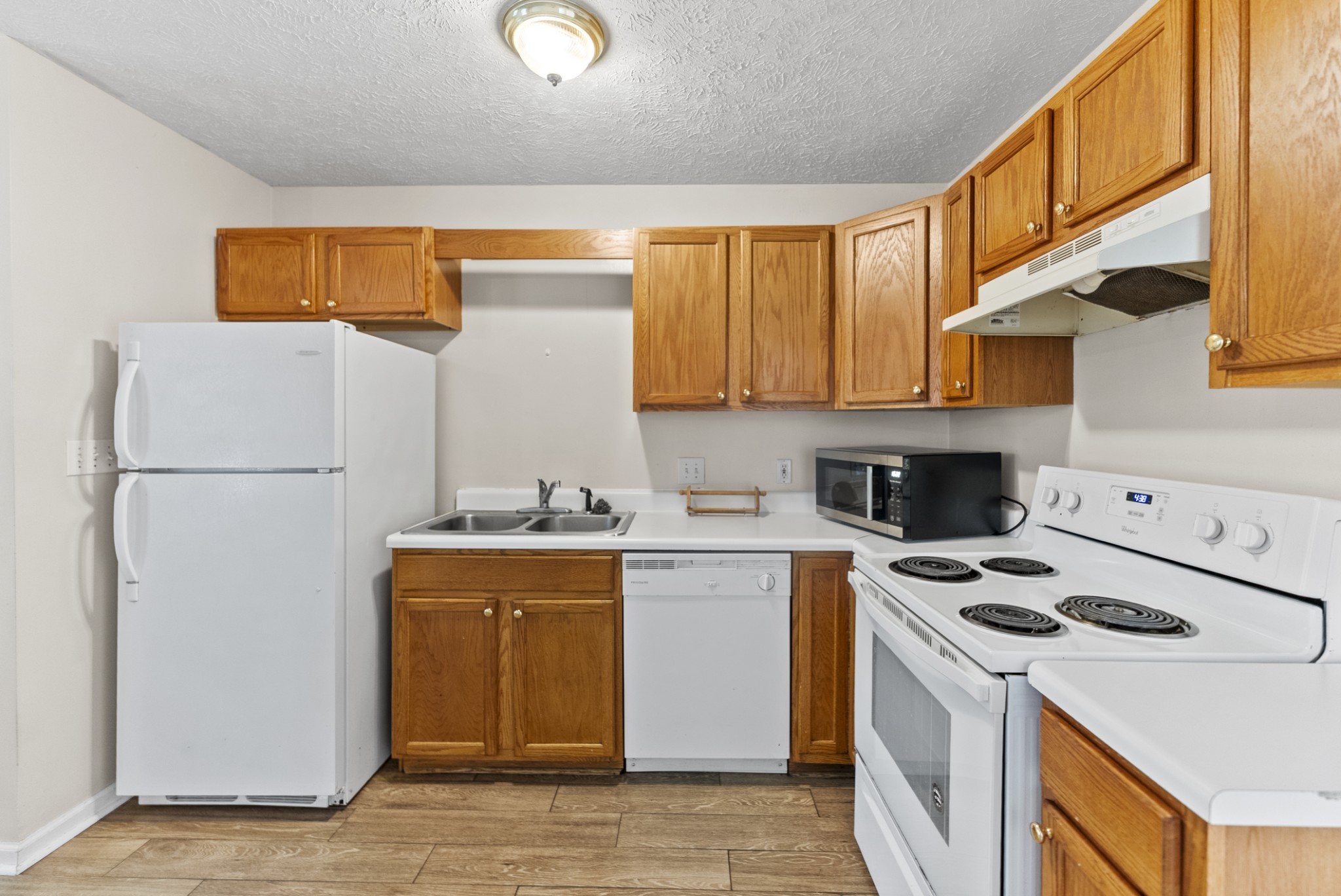 1008 Division St Property Photo 9