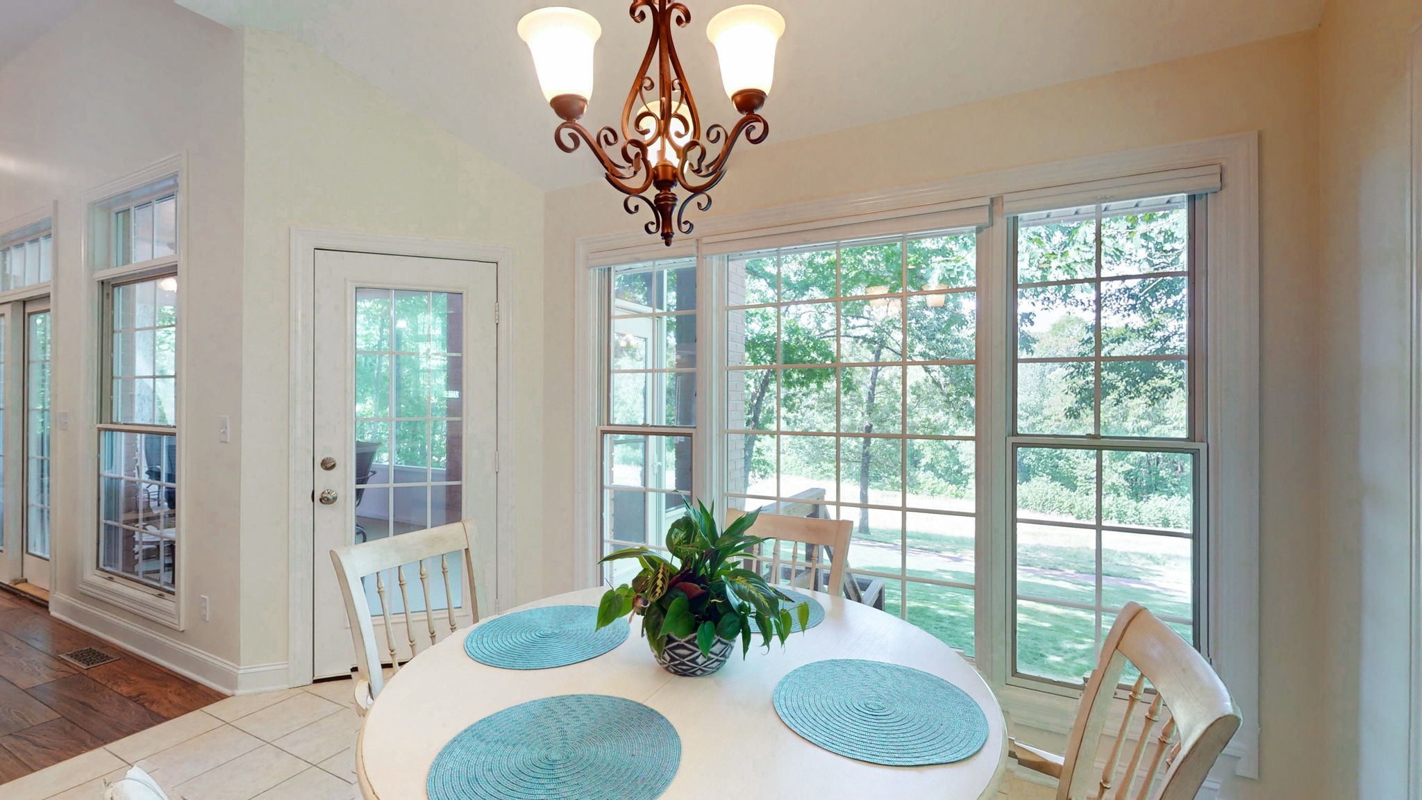 409 Legends Dr Property Photo 11
