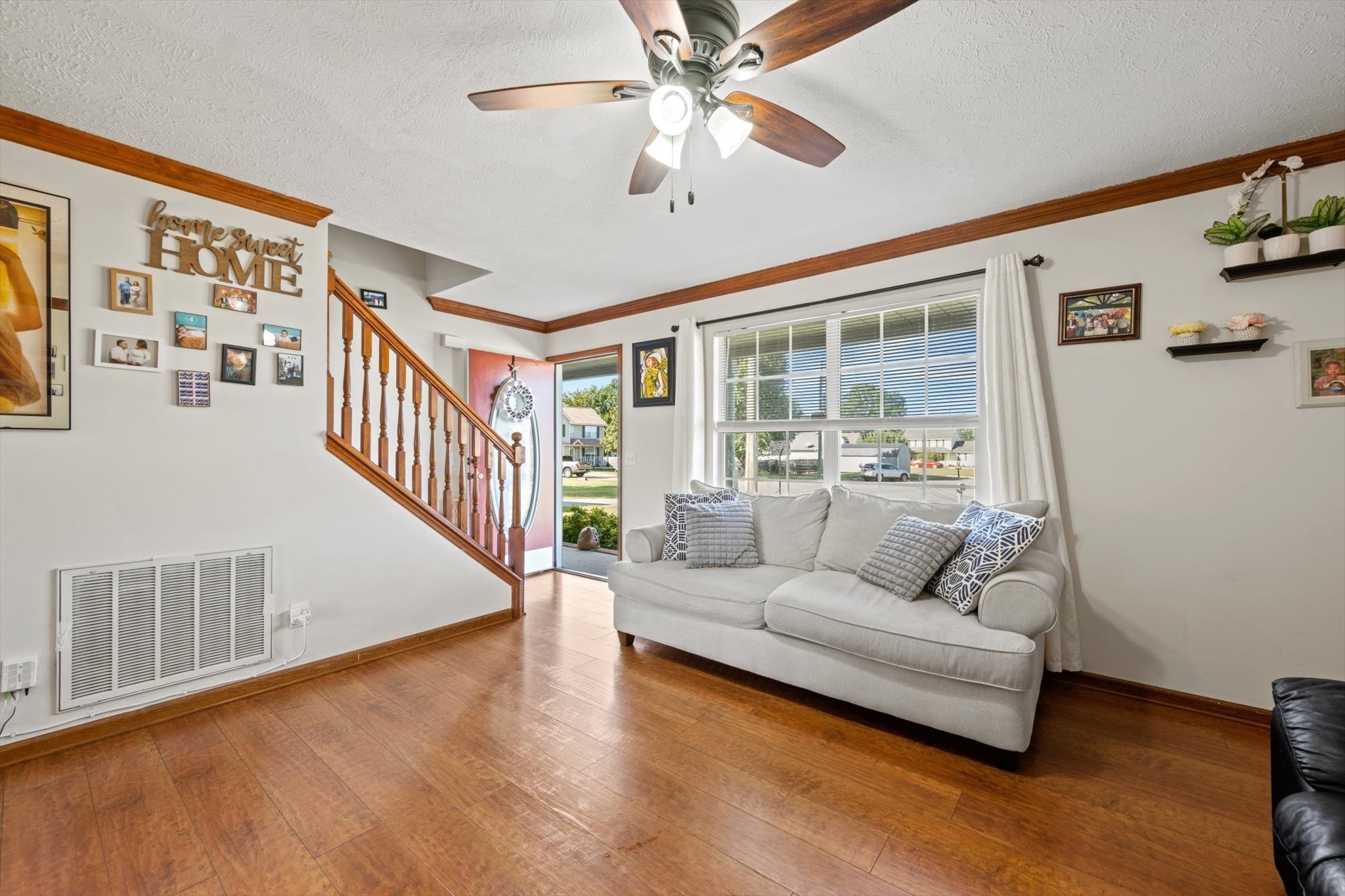 107 Irish Pl Property Photo 5