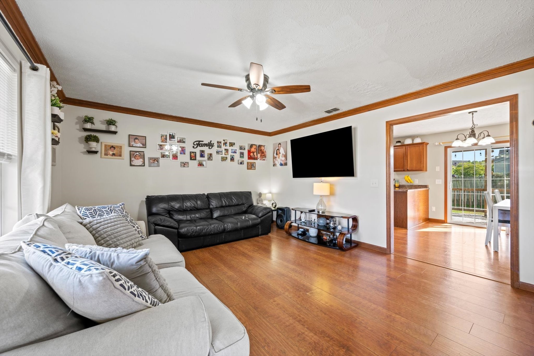 107 Irish Pl Property Photo 7