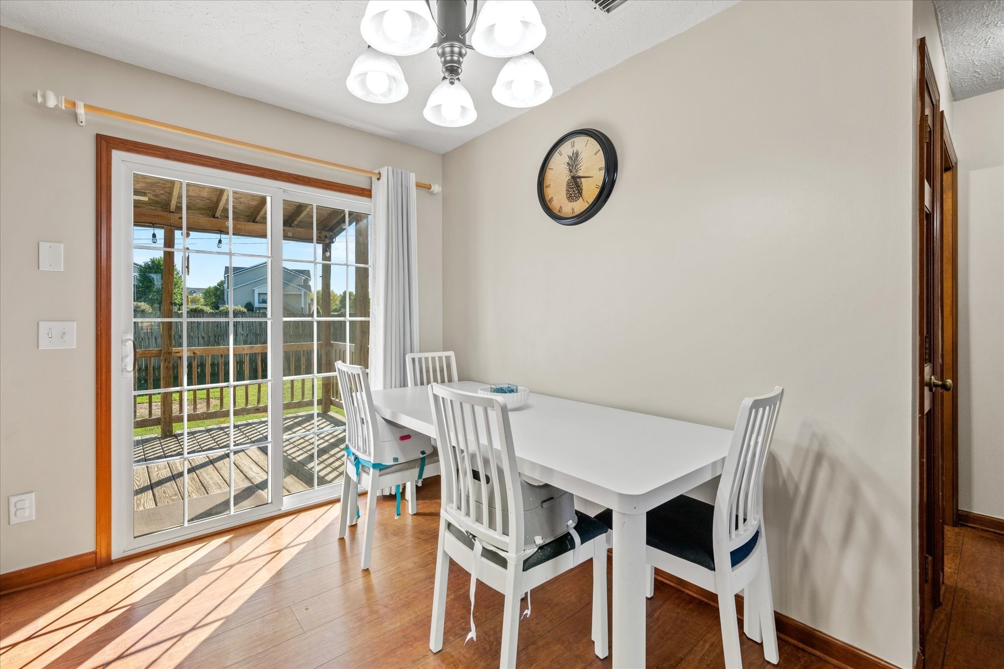 107 Irish Pl Property Photo 8