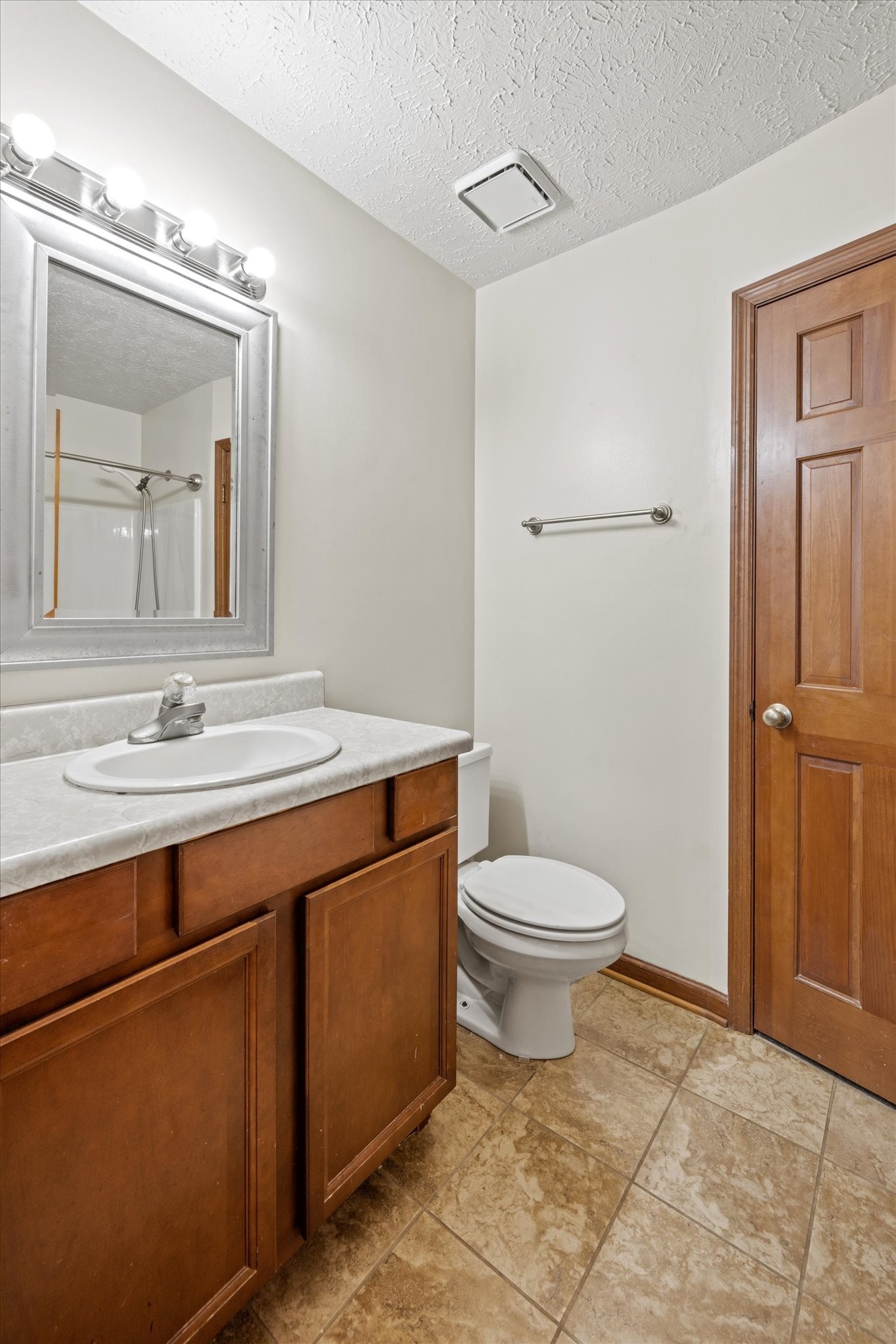 107 Irish Pl Property Photo 17