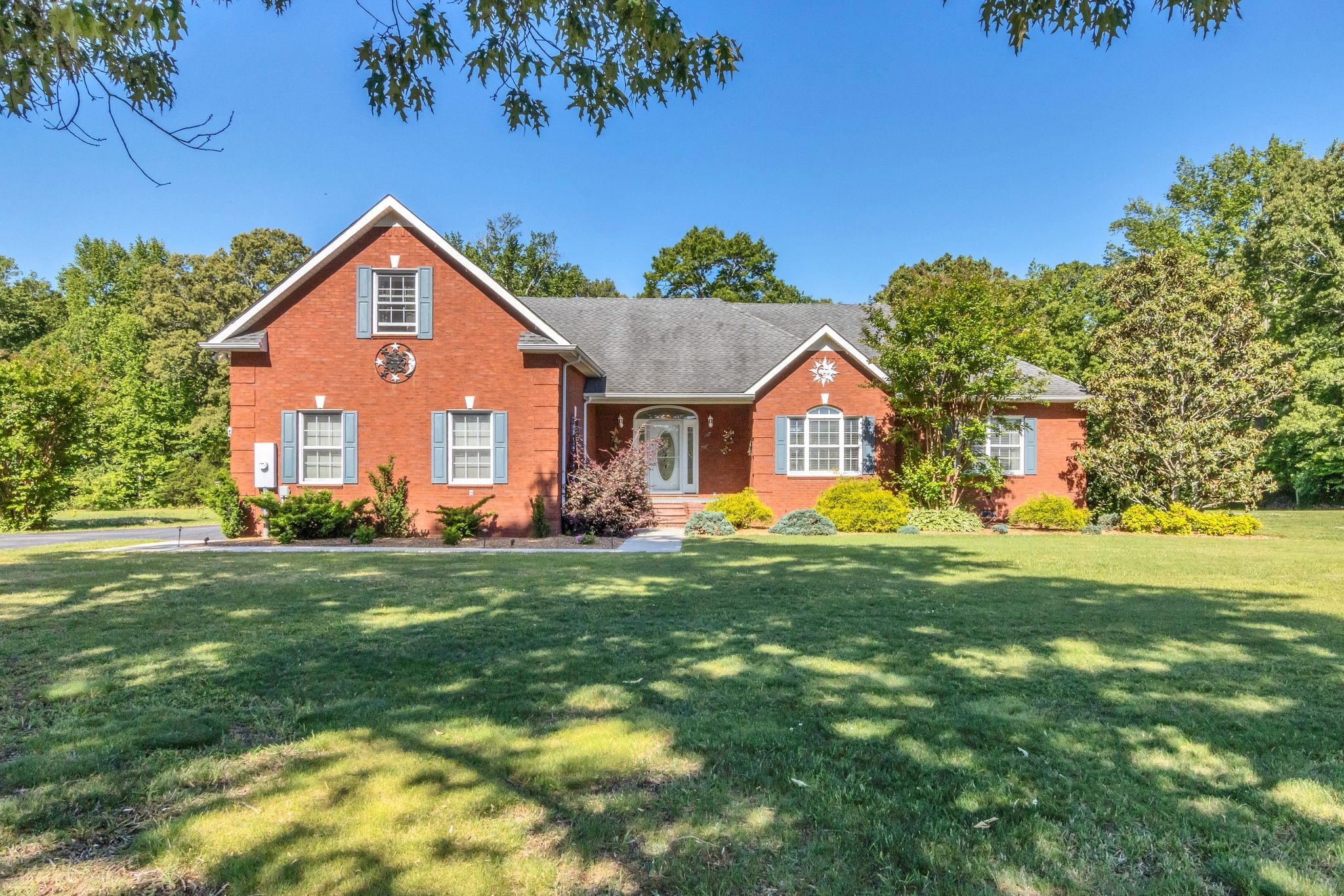 2828 Bains Rd, E Property Photo 1