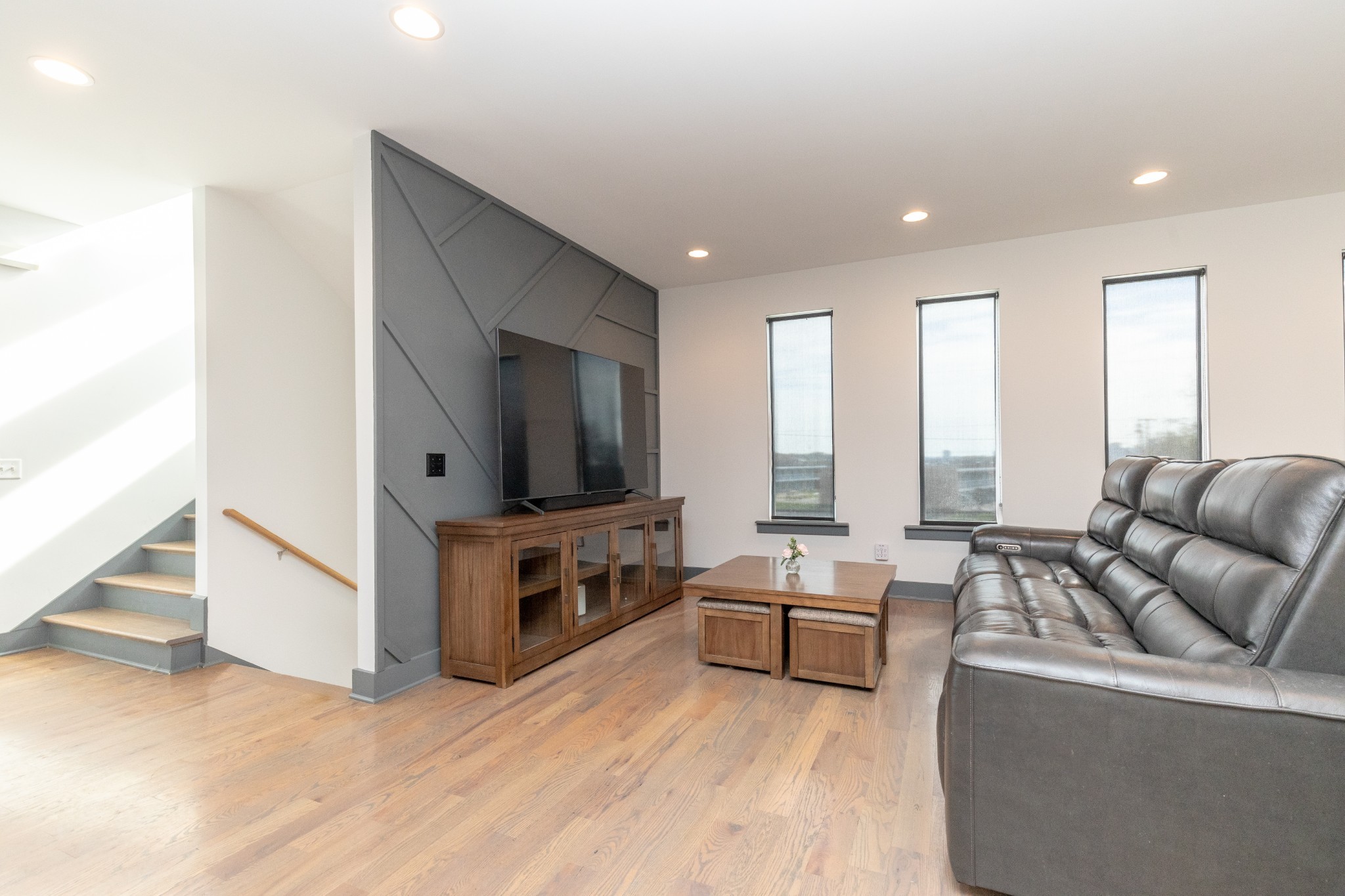 1208 Avondale Cir Property Photo 10