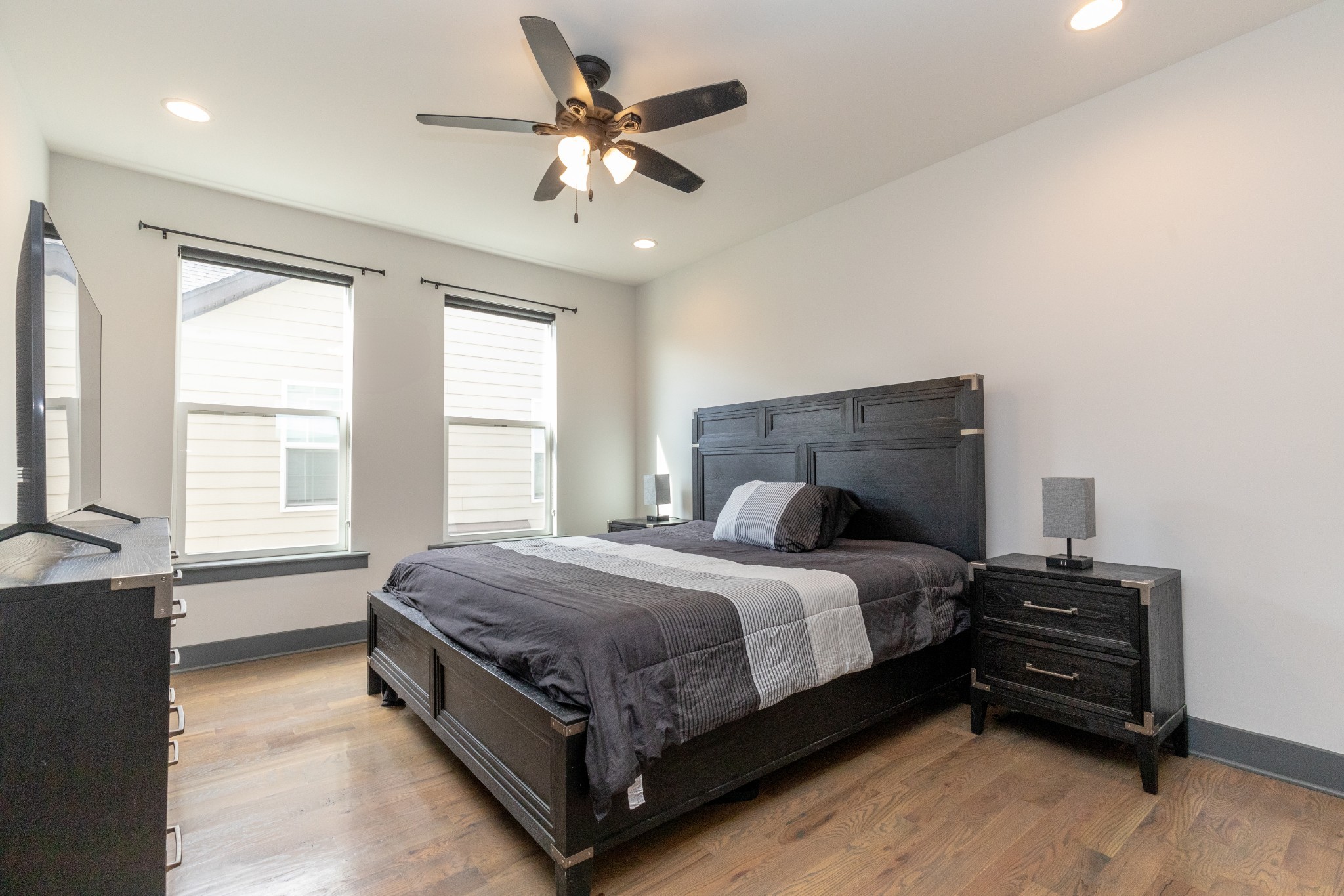 1208 Avondale Cir Property Photo 12