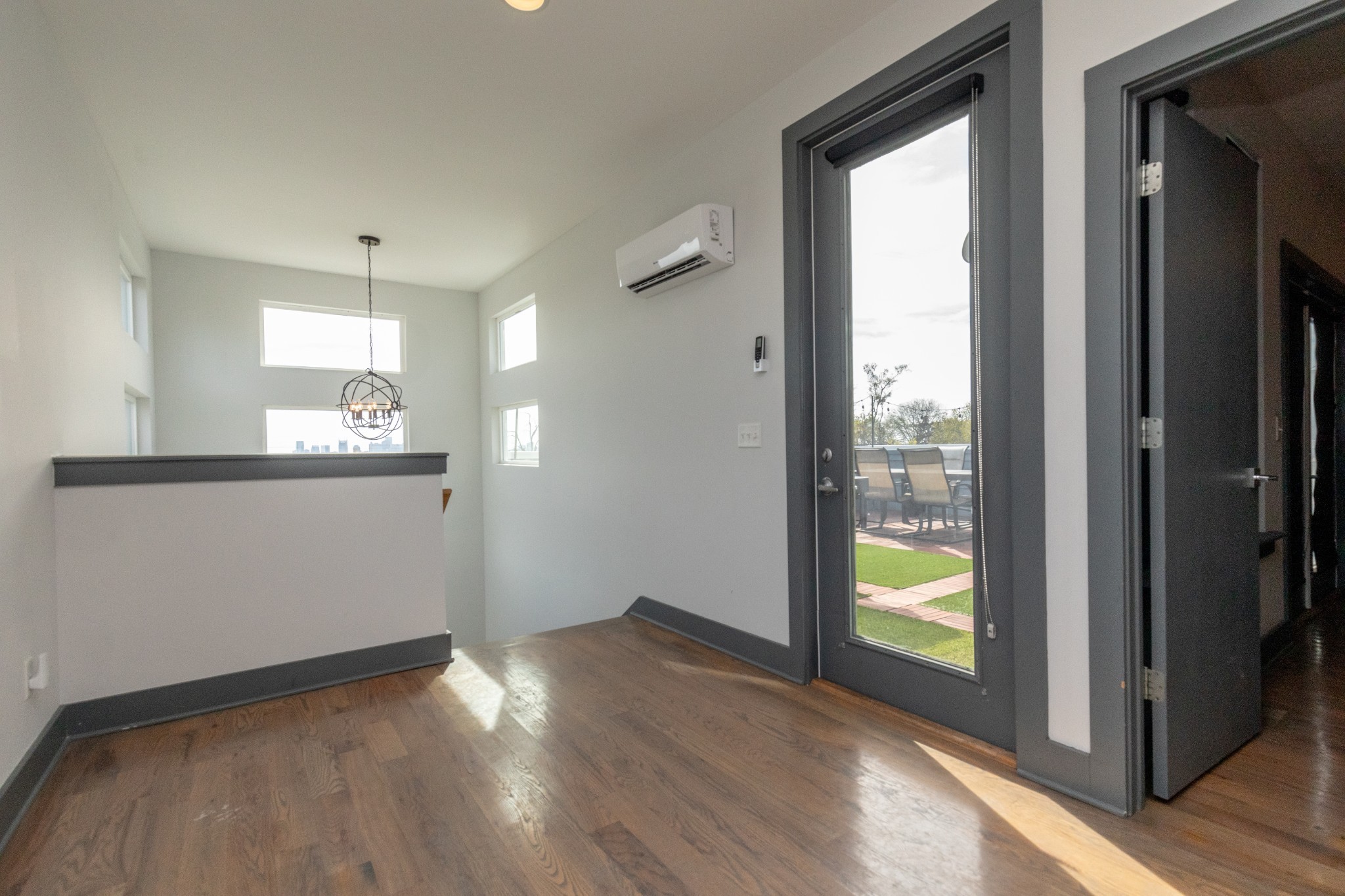 1208 Avondale Cir Property Photo 15