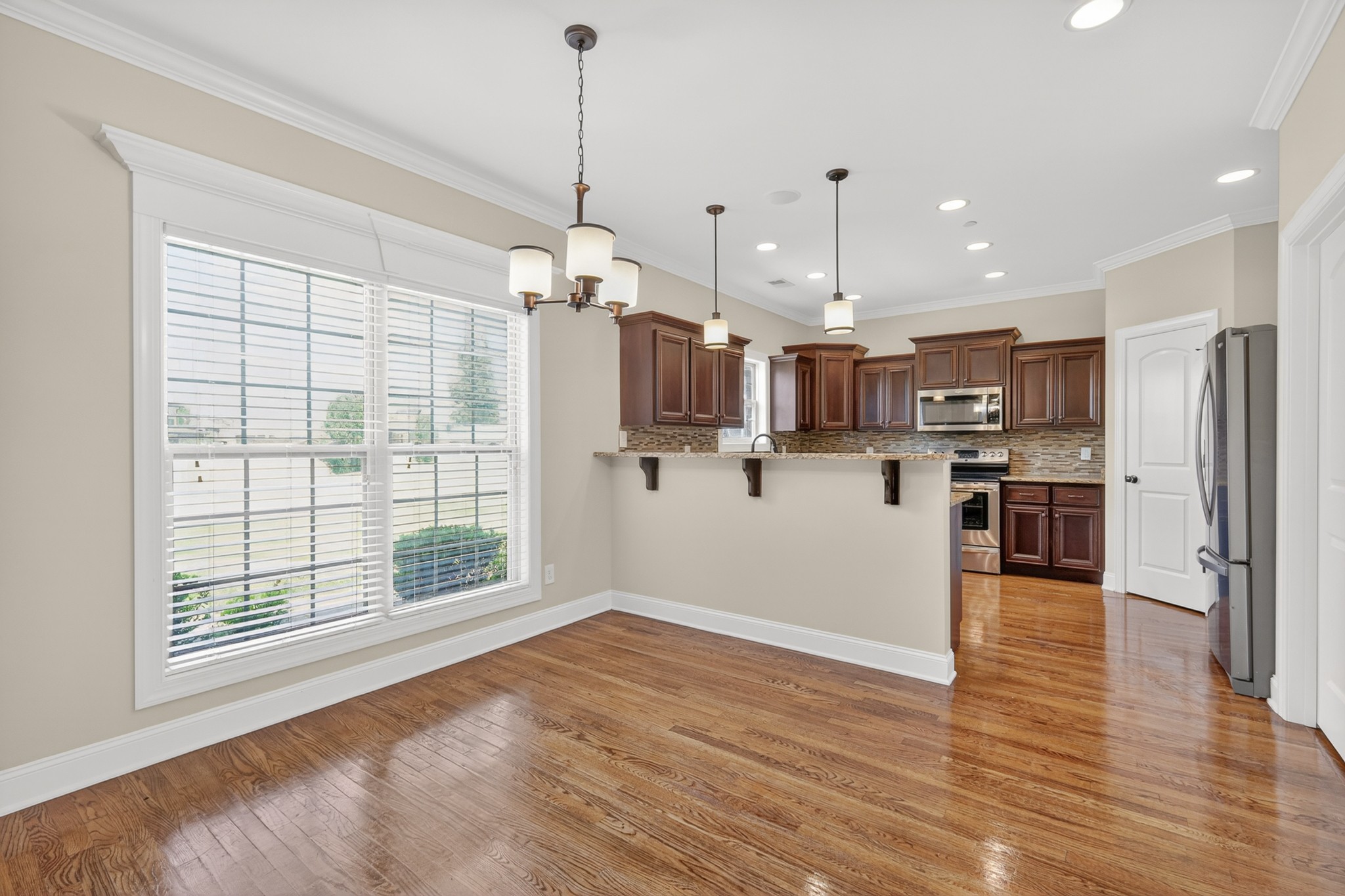 1305 Royal Oak Ave Property Photo 6