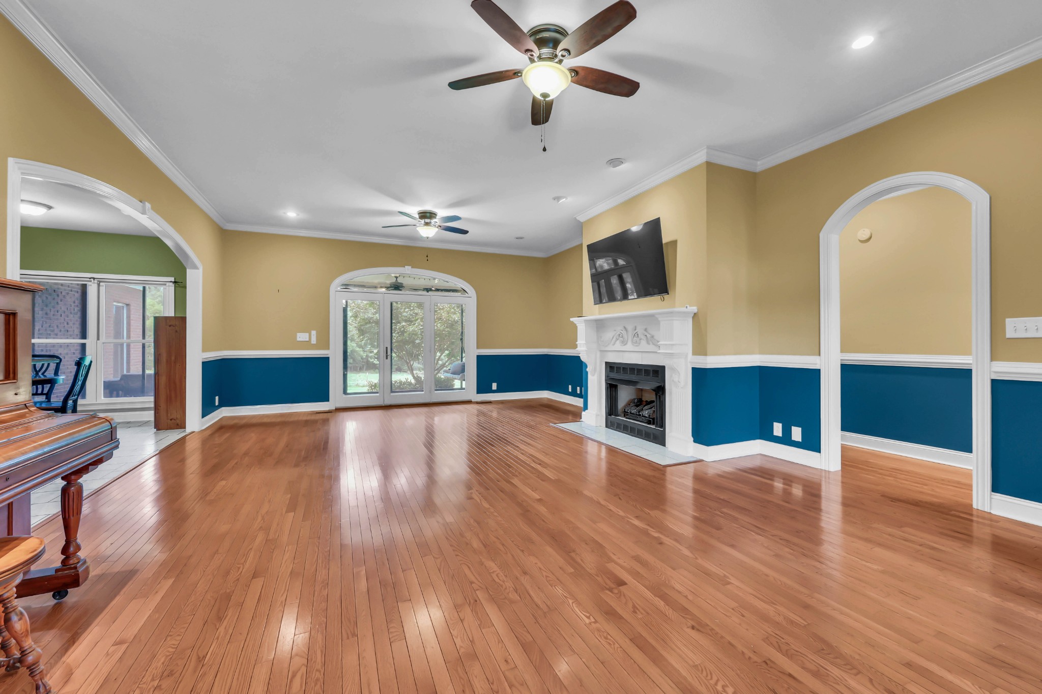 1045 Mcclure Rd Property Photo 8