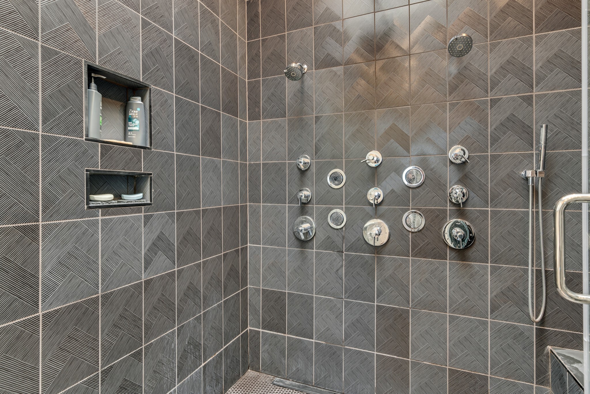 208 3rd Ave, N Property Photo 44