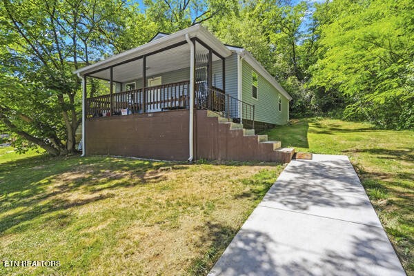 3807 Hampton Ave Property Photo 1