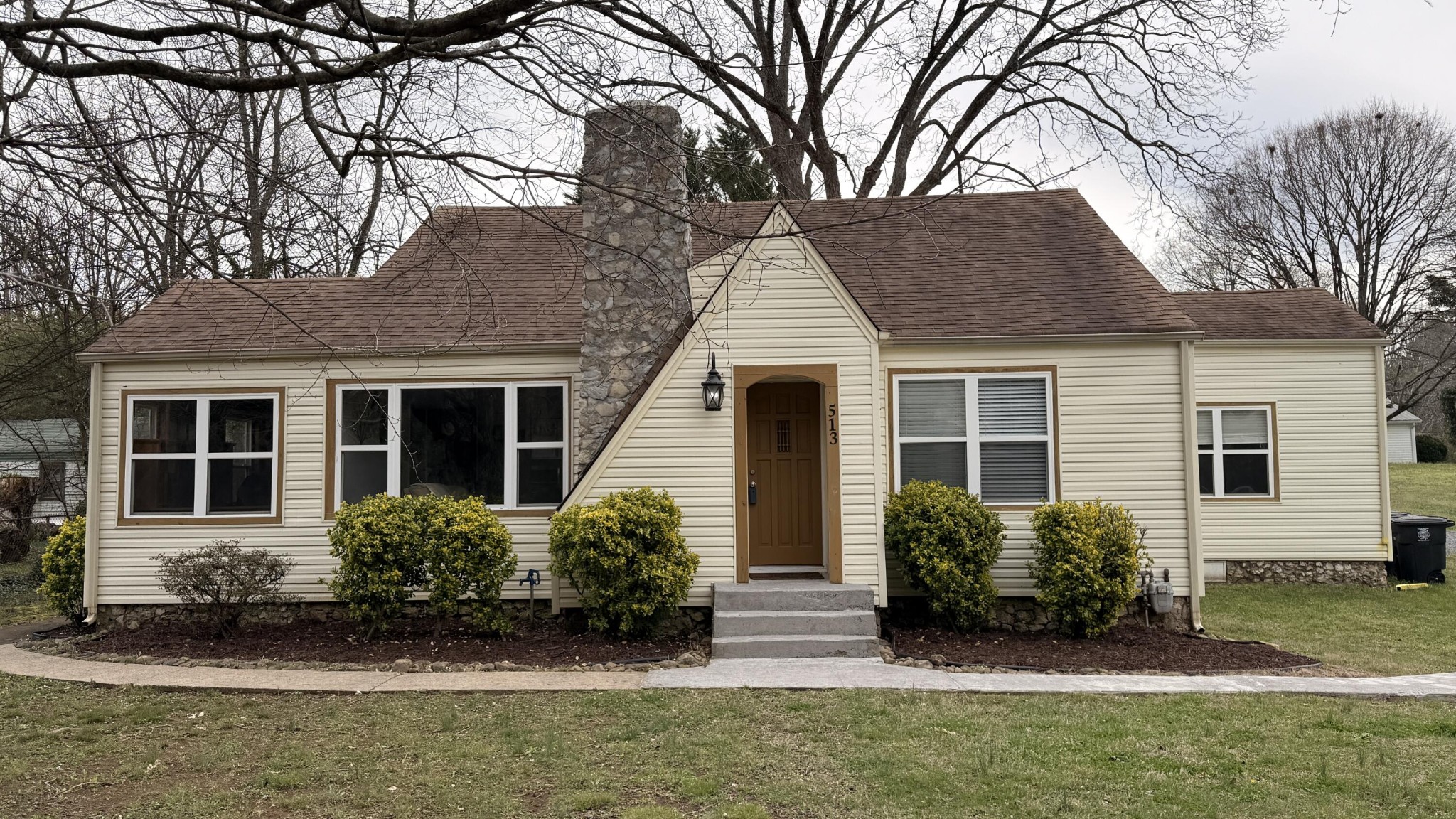 513 Oak Street Property Photo 1