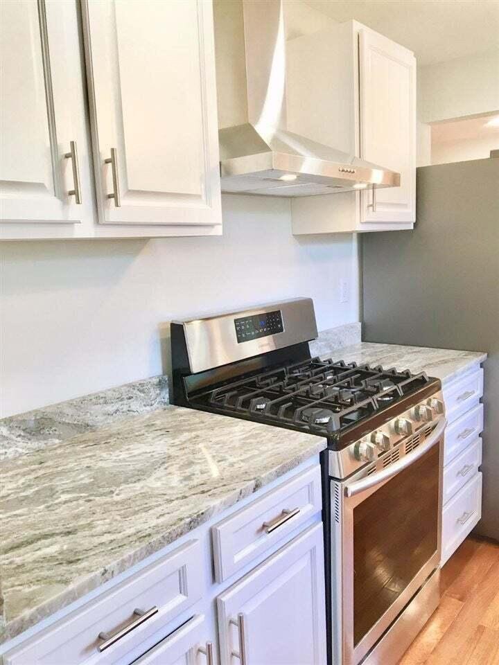 513 Oak Street Property Photo 9
