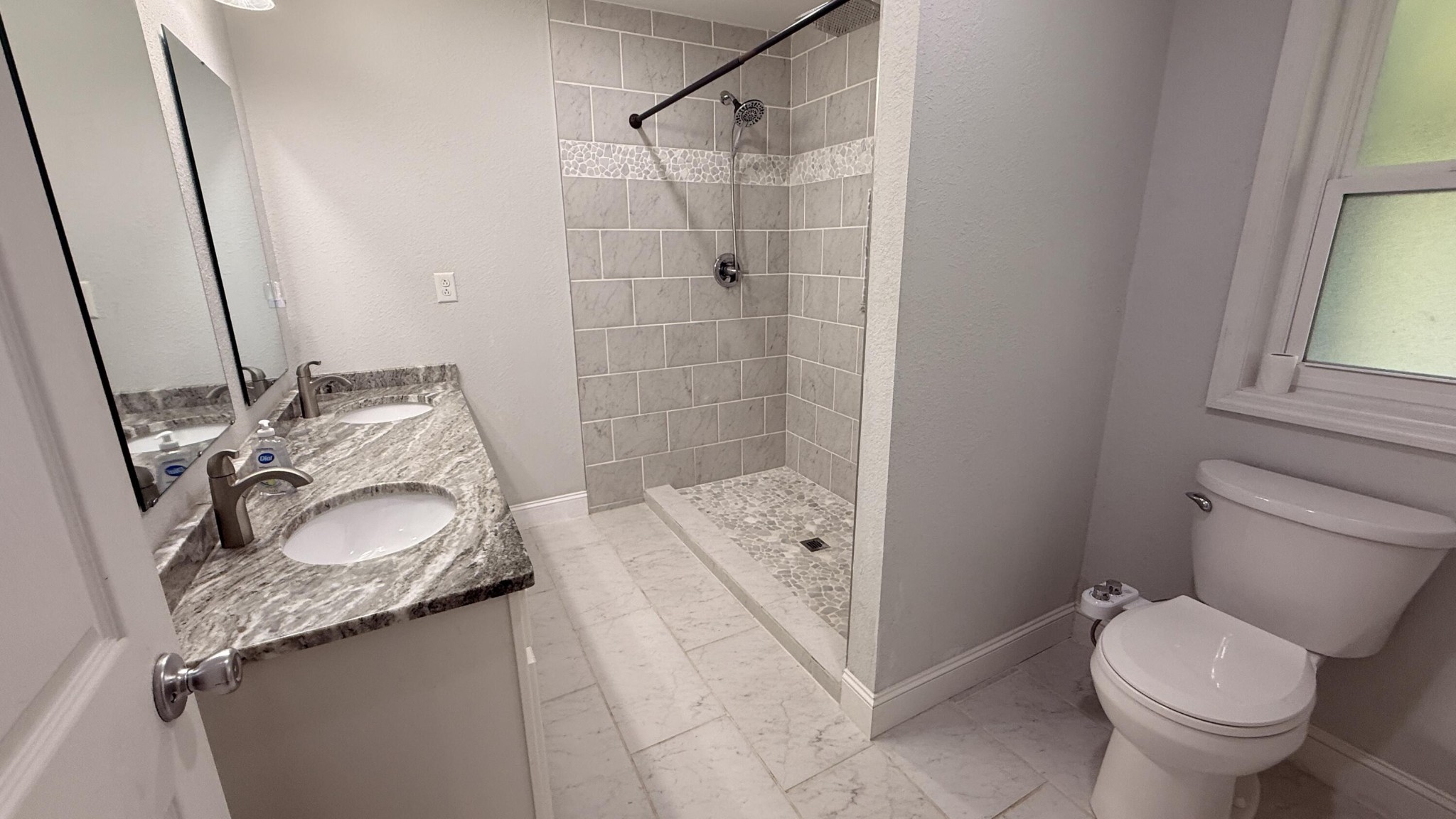 513 Oak Street Property Photo 17