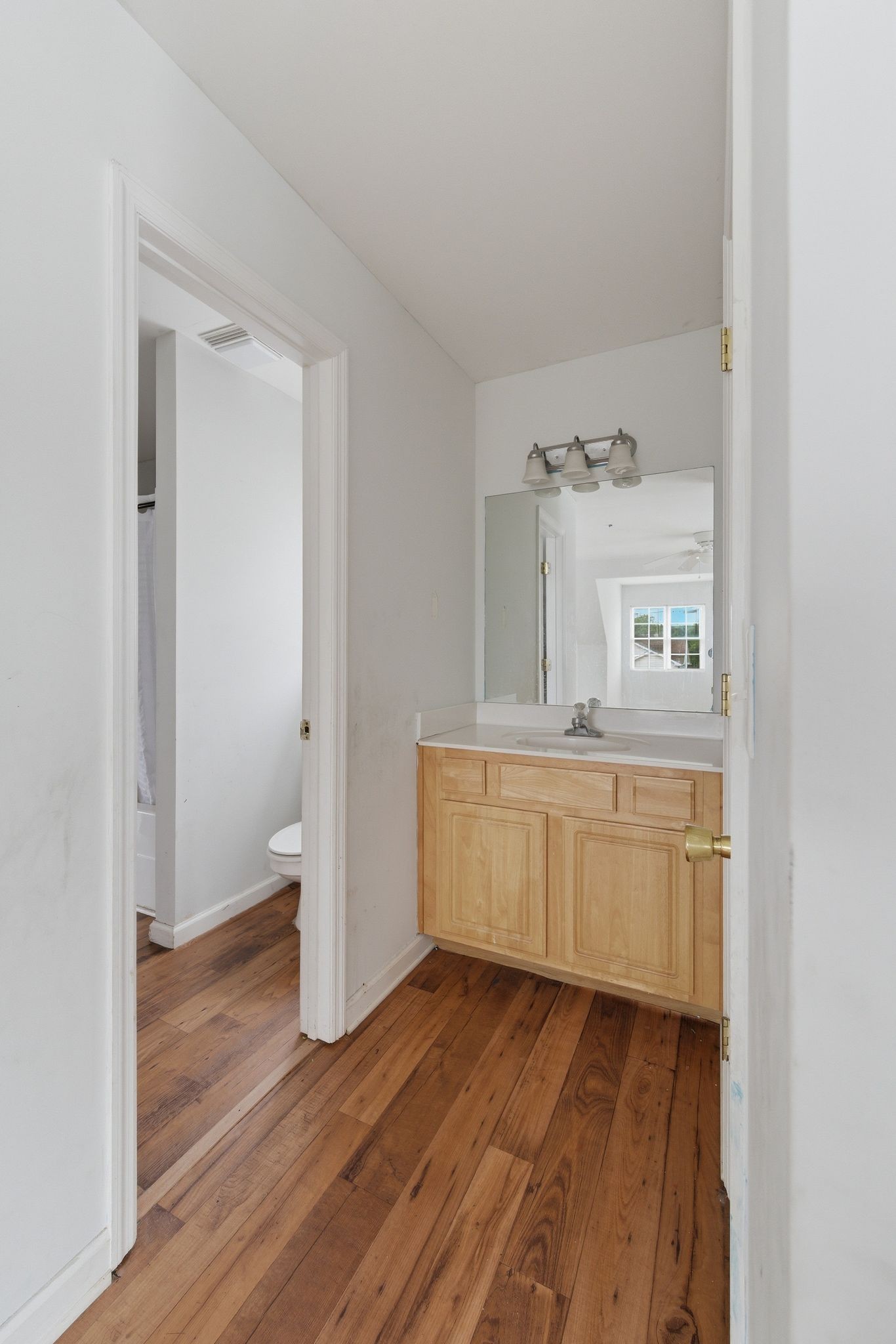 3329 Moorewood Dr Property Photo 14