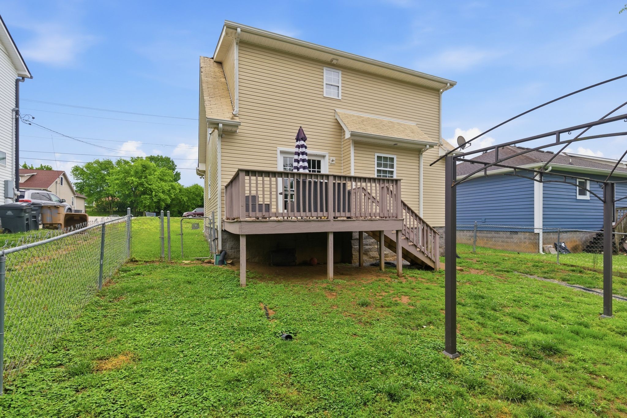 3329 Moorewood Dr Property Photo 23