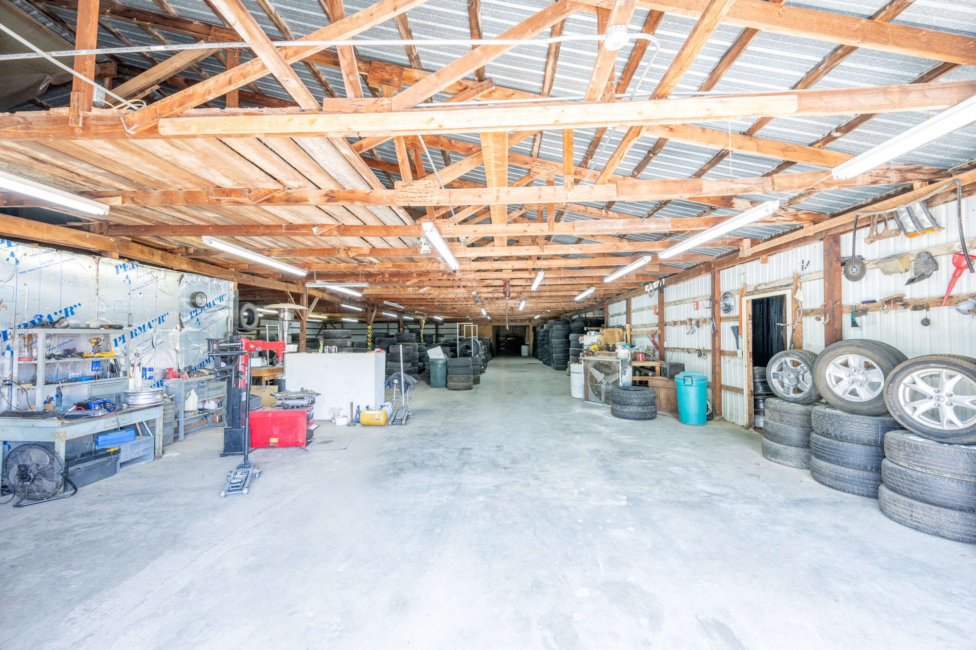 13685 Hwy 641 N Property Photo 23