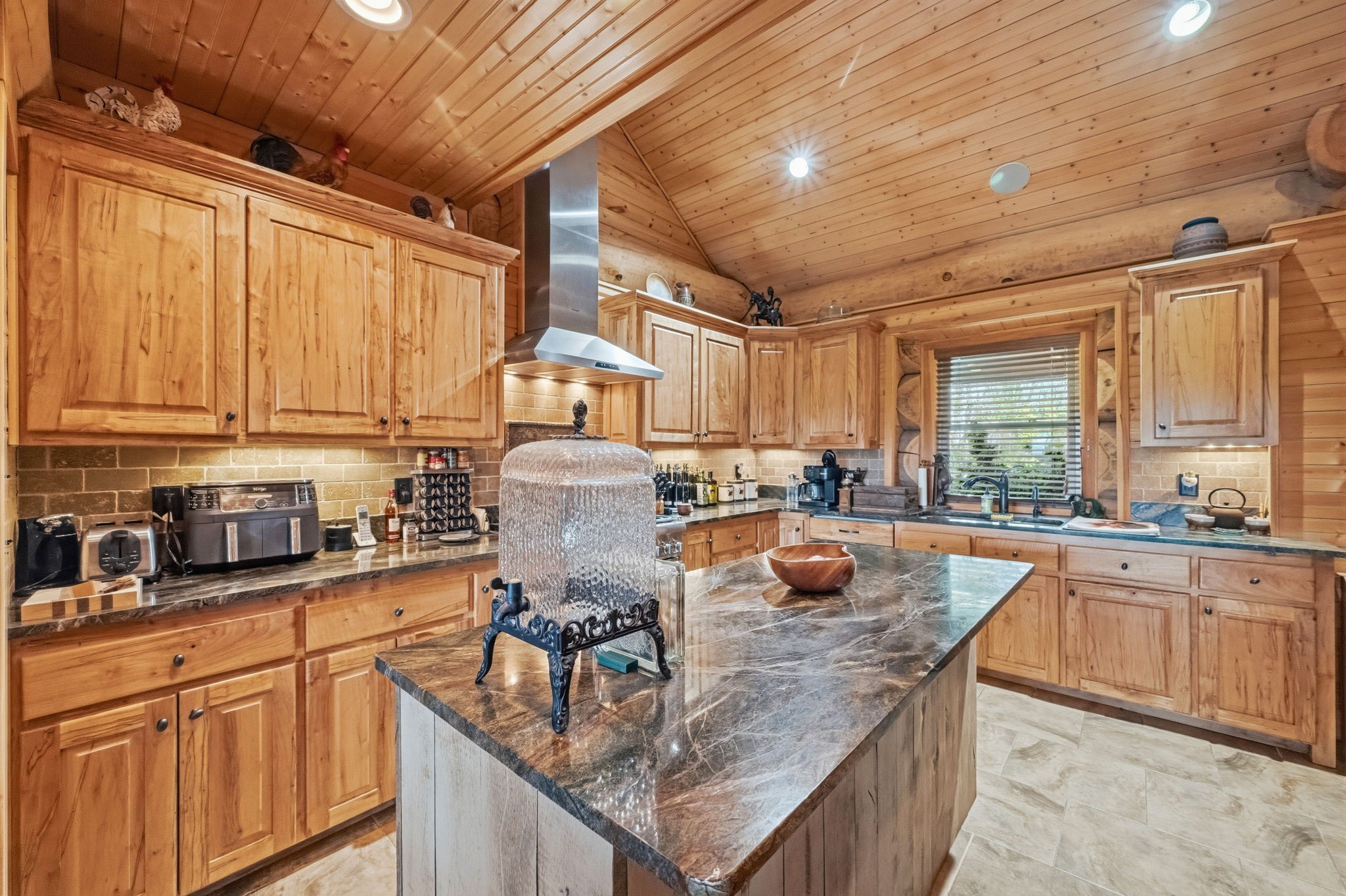 2835 Cross Mountain Rd Property Photo 16