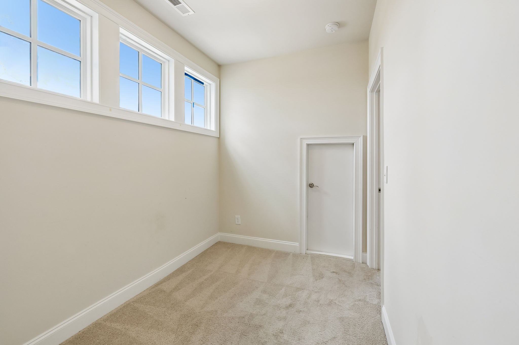 6050 Maysbrook Ln Property Photo 22