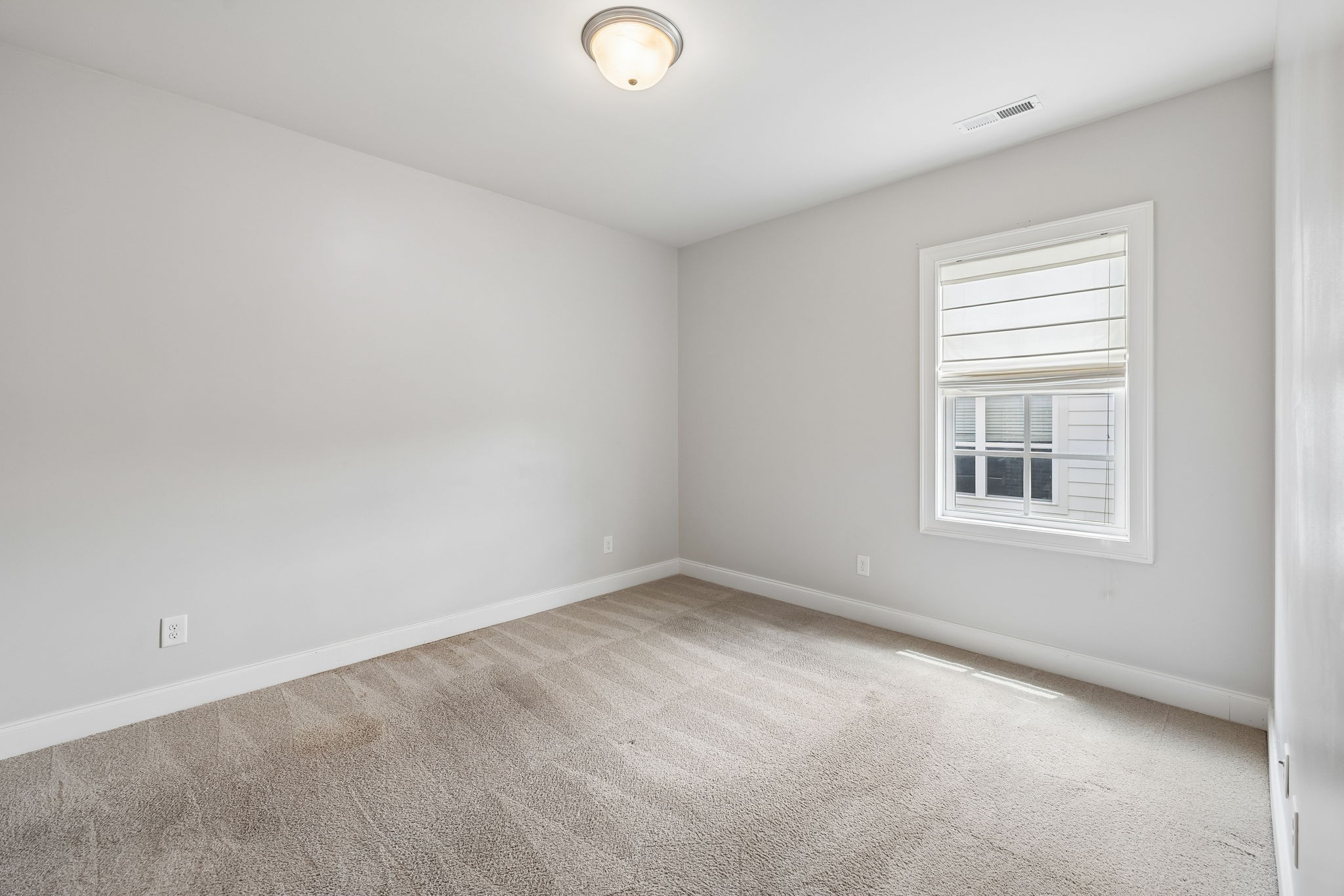 6050 Maysbrook Ln Property Photo 28