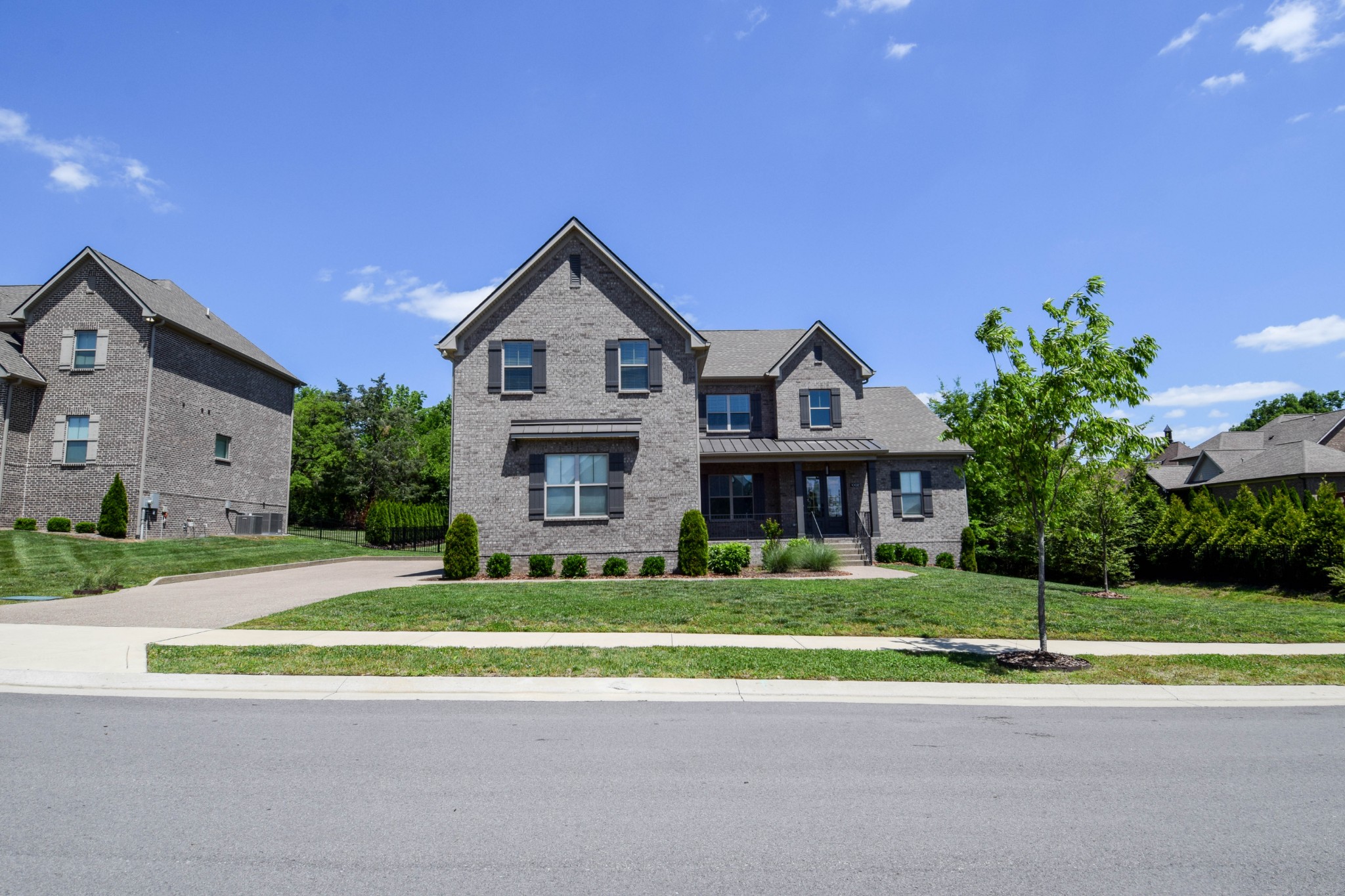1002 Keeneland Dr Property Photo 3